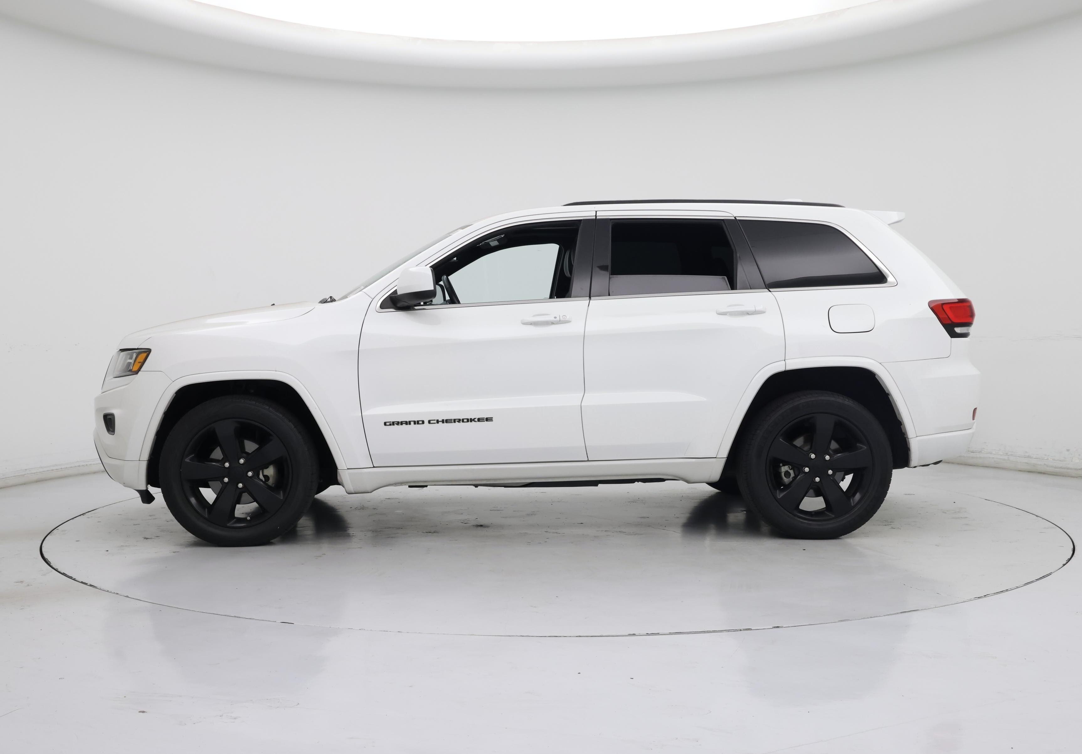 Thumbnail: 2015 Jeep Grand Cherokee - 3