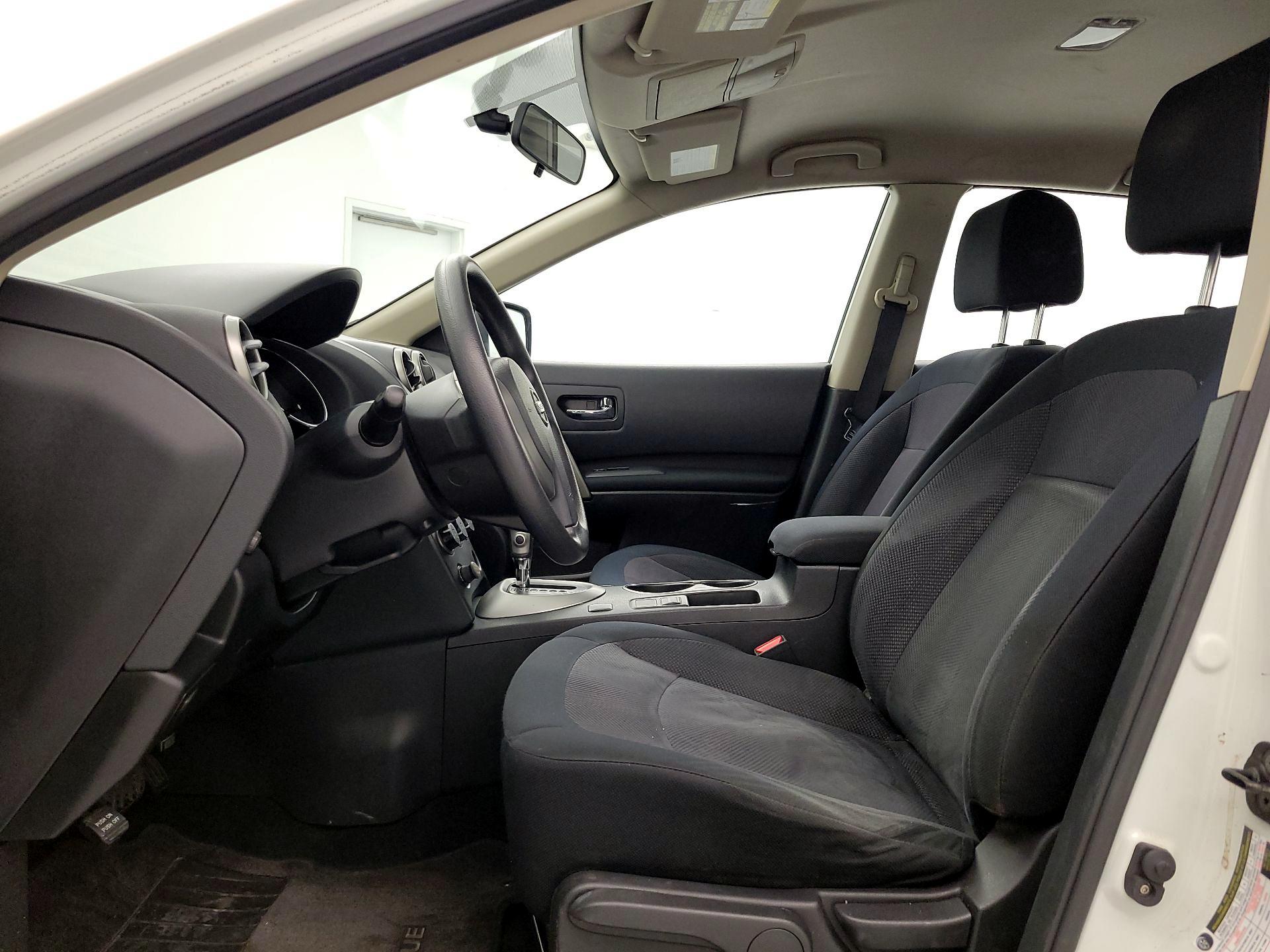 Thumbnail: 2013 Nissan Rogue - 11
