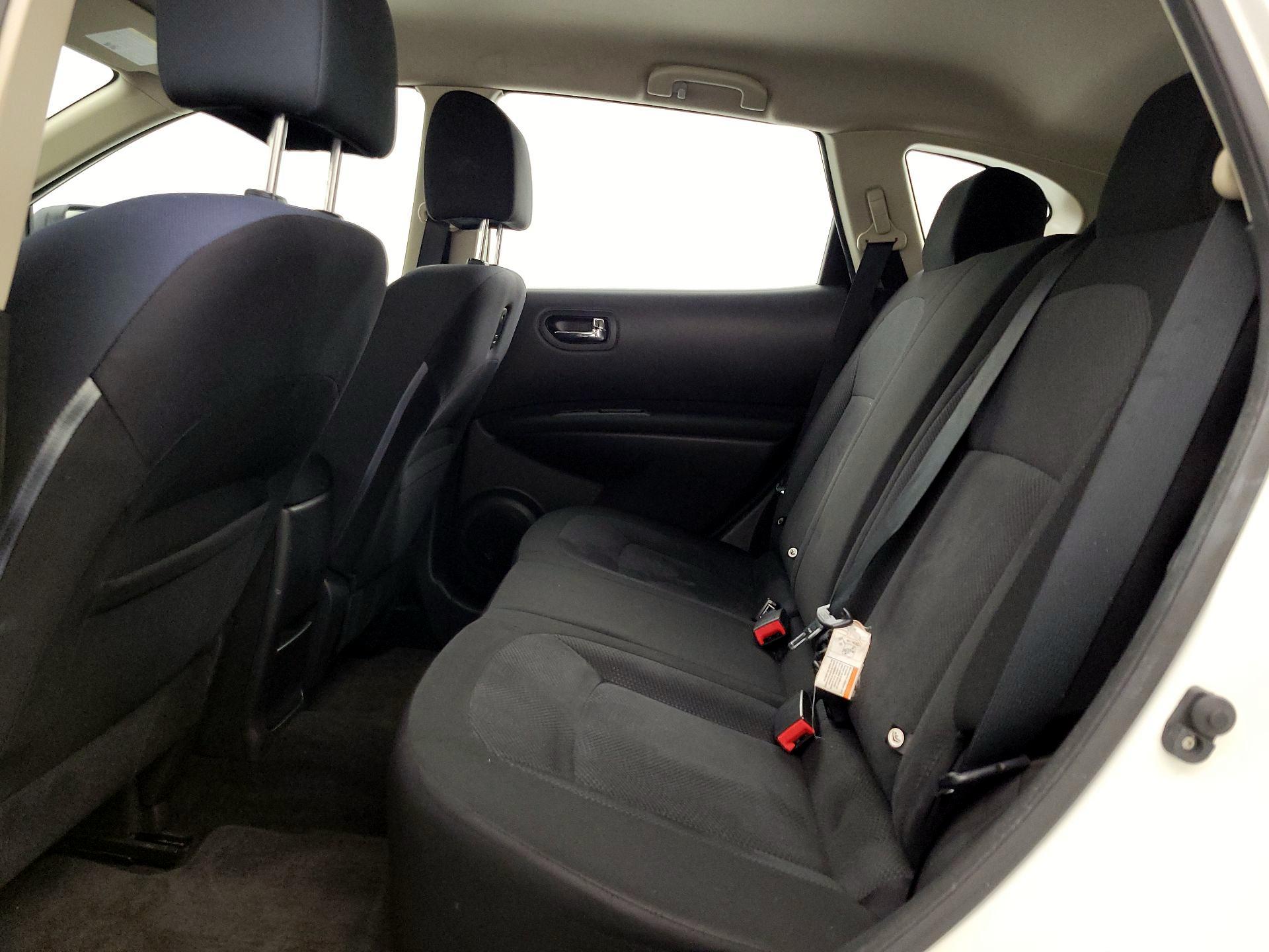 Thumbnail: 2013 Nissan Rogue - 18