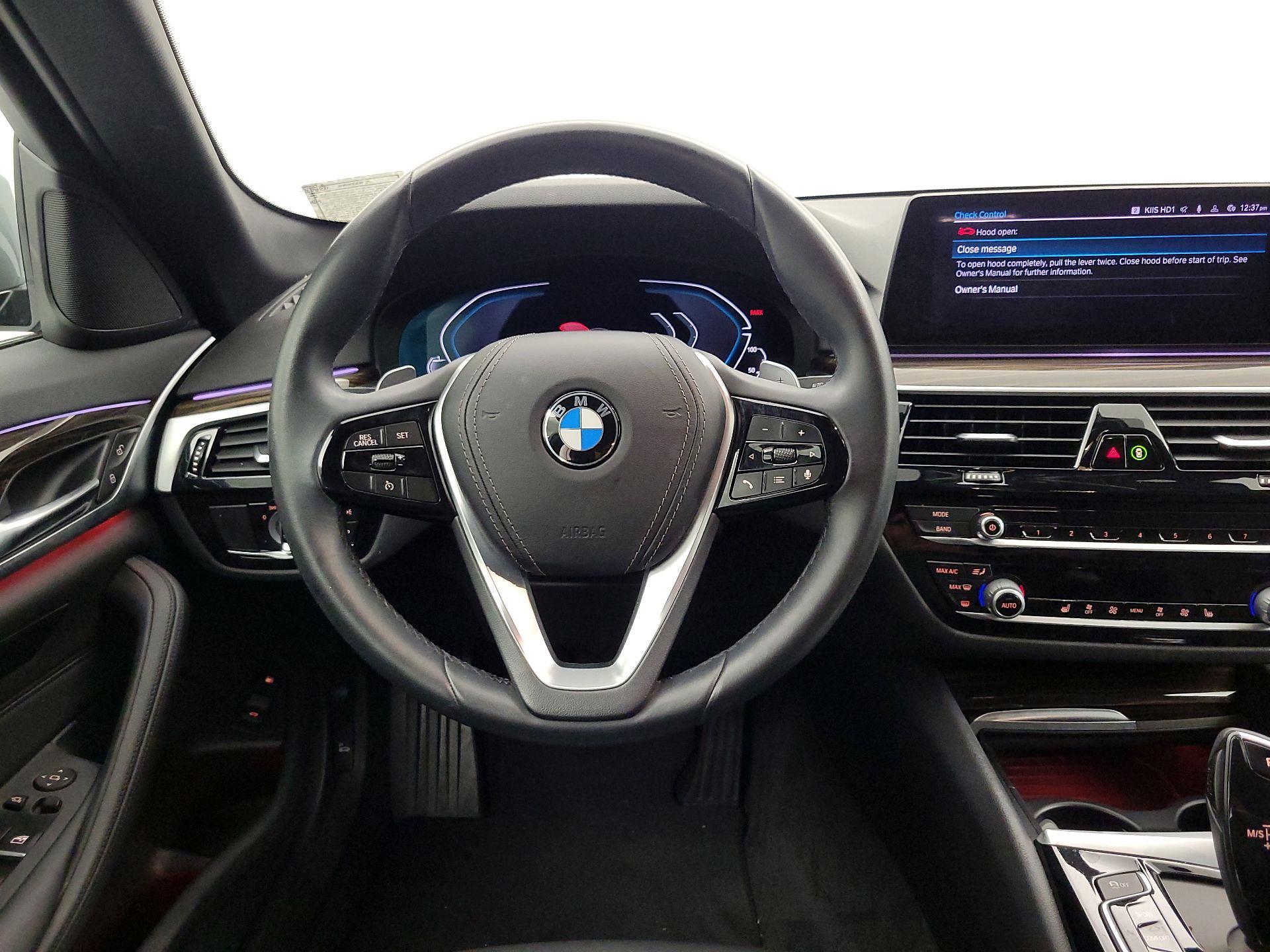 Thumbnail: 2020 BMW 5 Series - 10
