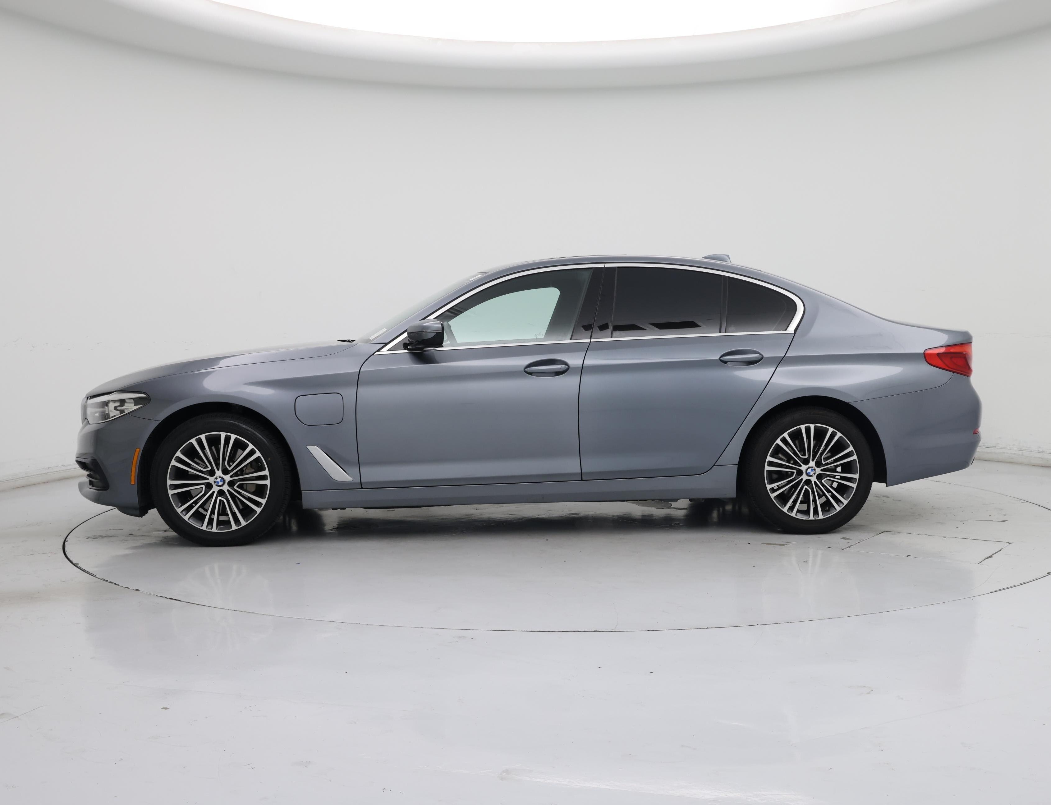 Thumbnail: 2020 BMW 5 Series - 3