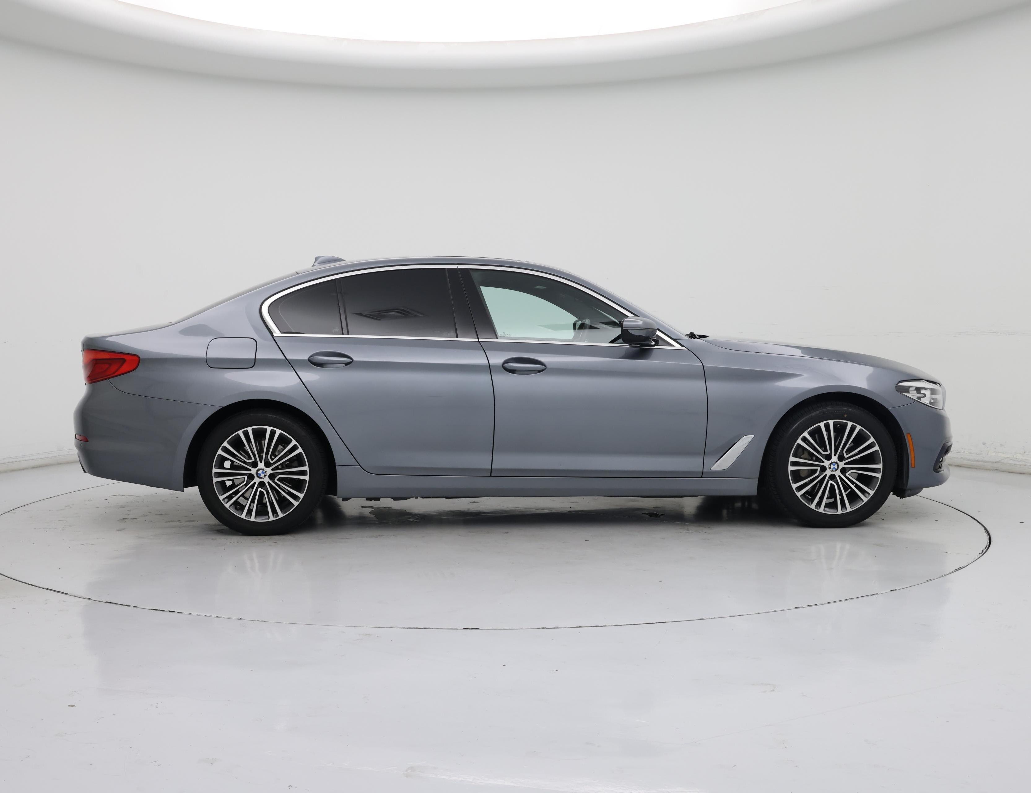 Thumbnail: 2020 BMW 5 Series - 7