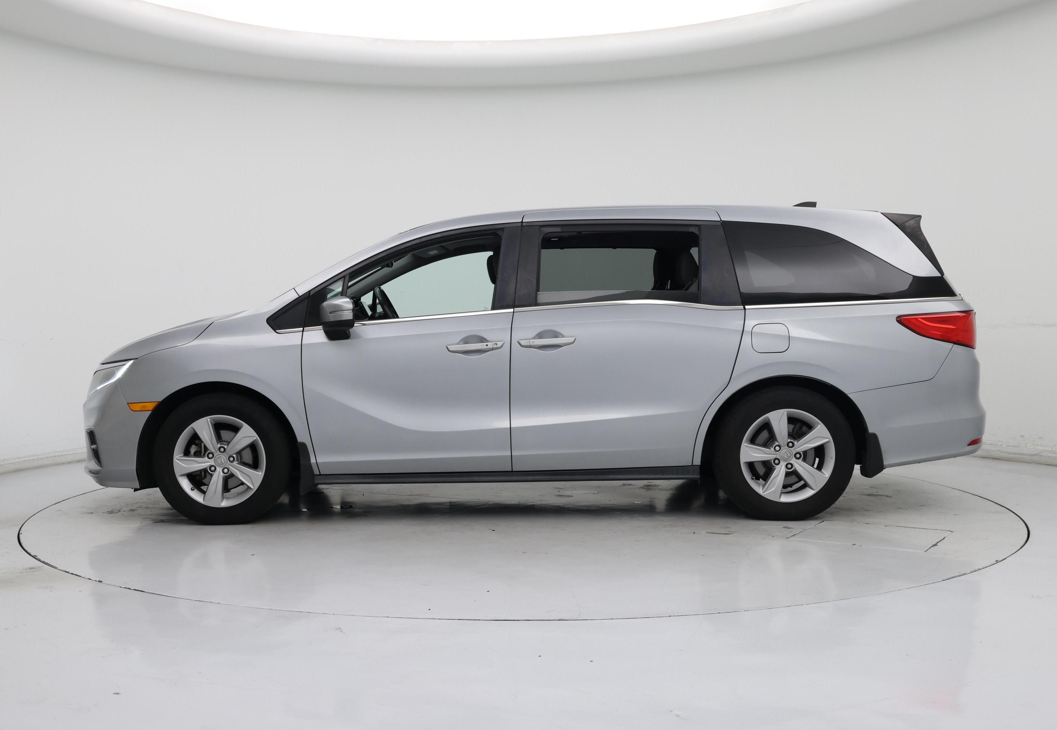 Thumbnail: 2019 Honda Odyssey - 3