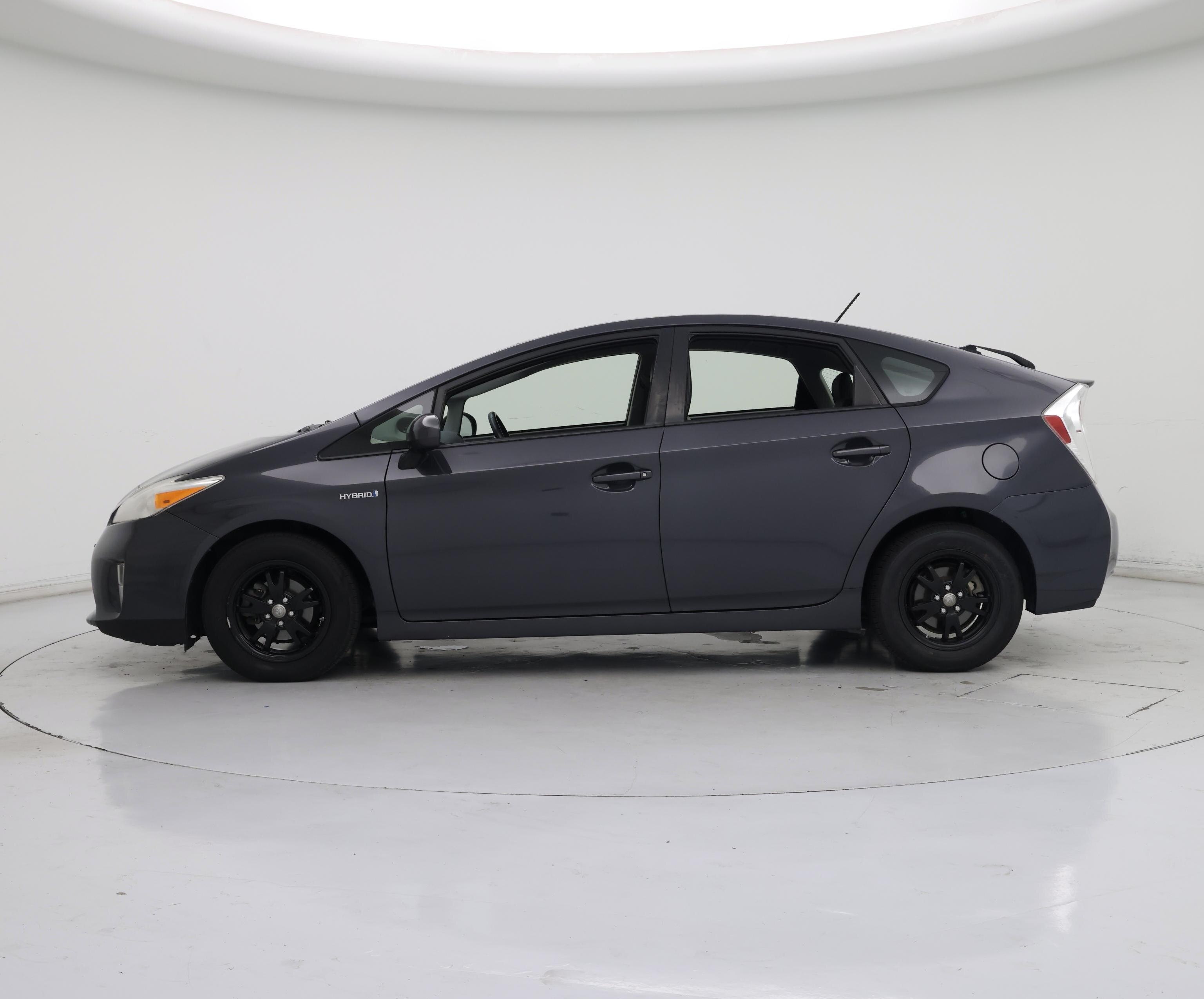 Thumbnail: 2013 Toyota Prius - 3