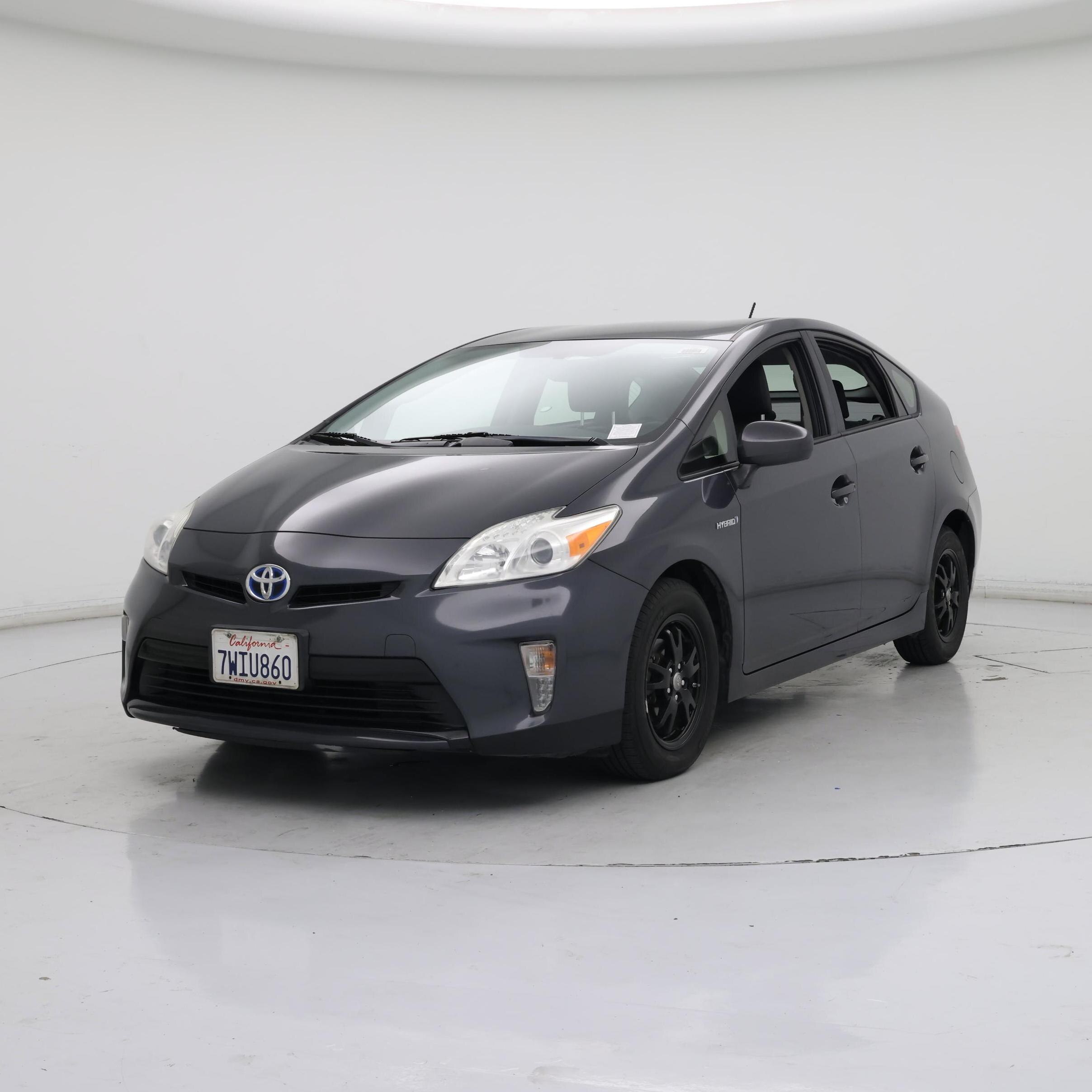 Thumbnail: 2013 Toyota Prius - 4