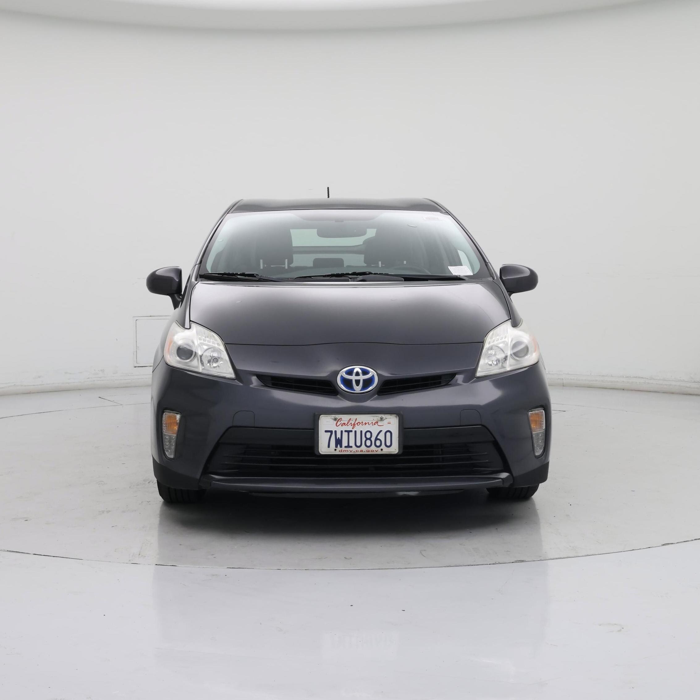 Thumbnail: 2013 Toyota Prius - 5