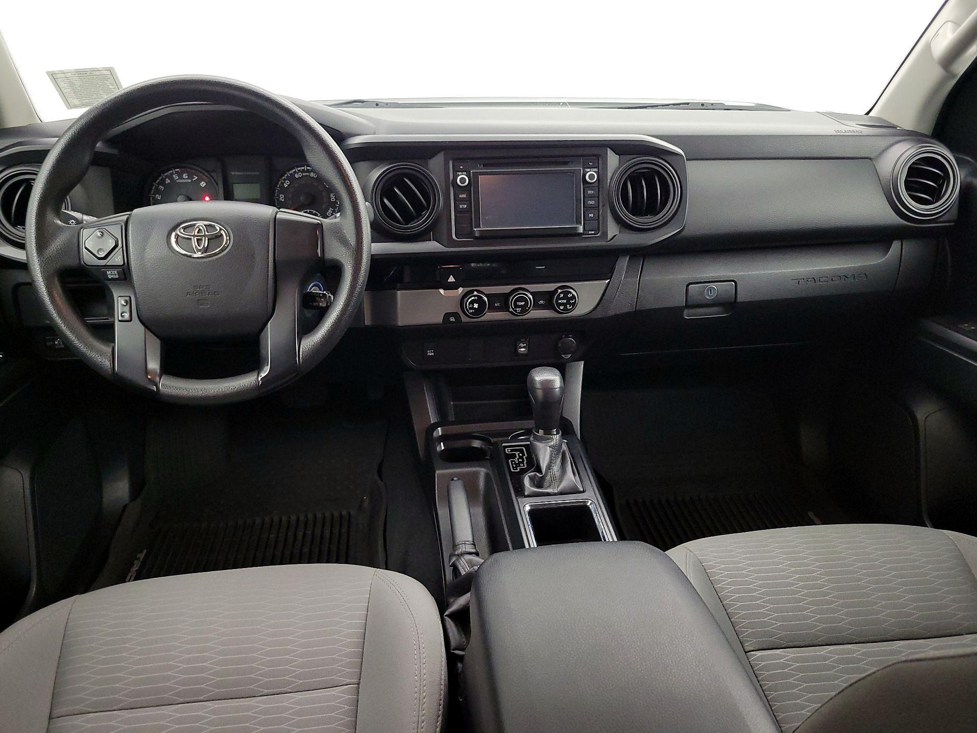 Thumbnail: 2016 Toyota Tacoma - 9