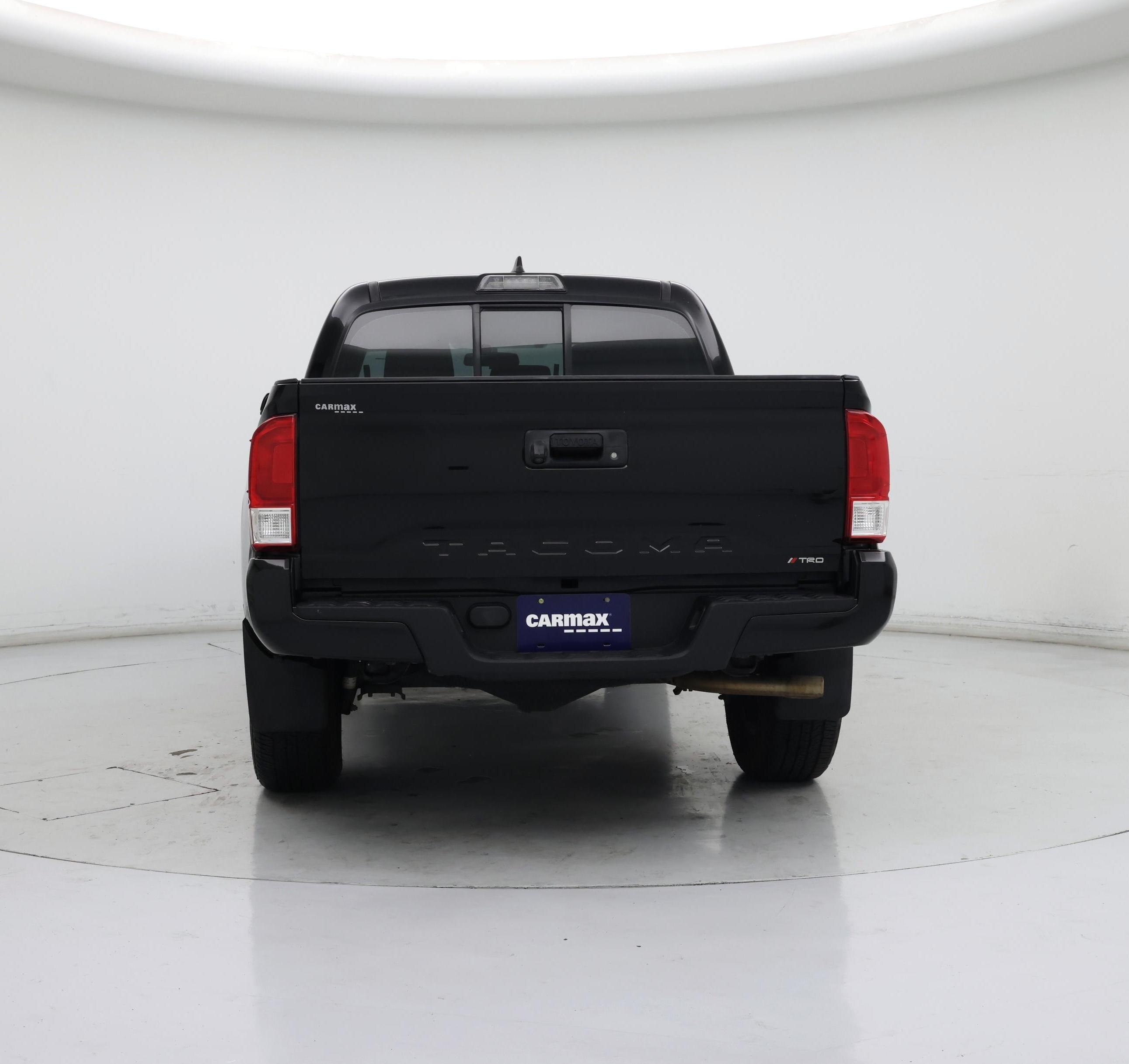 Thumbnail: 2016 Toyota Tacoma - 6