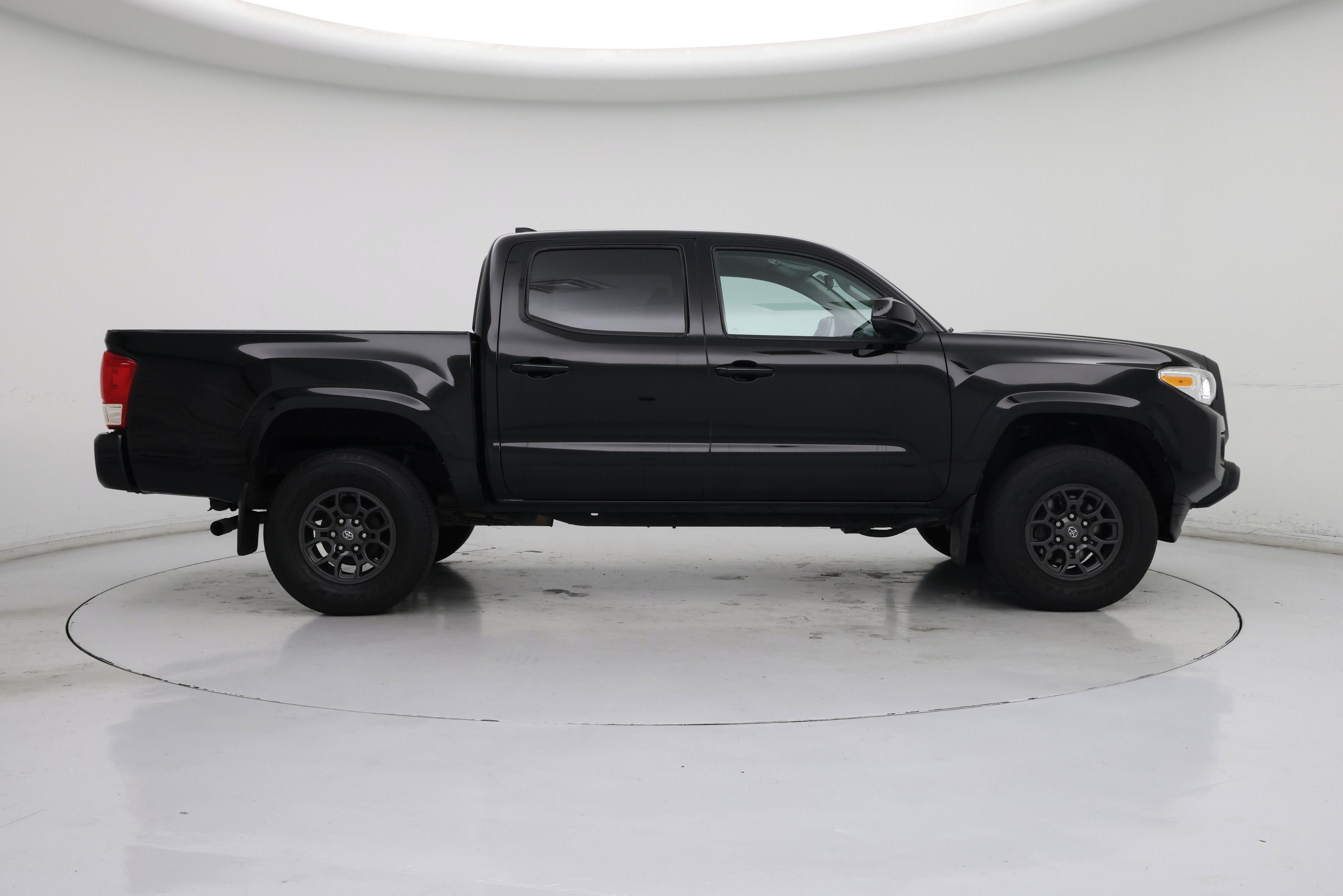 Thumbnail: 2016 Toyota Tacoma - 7