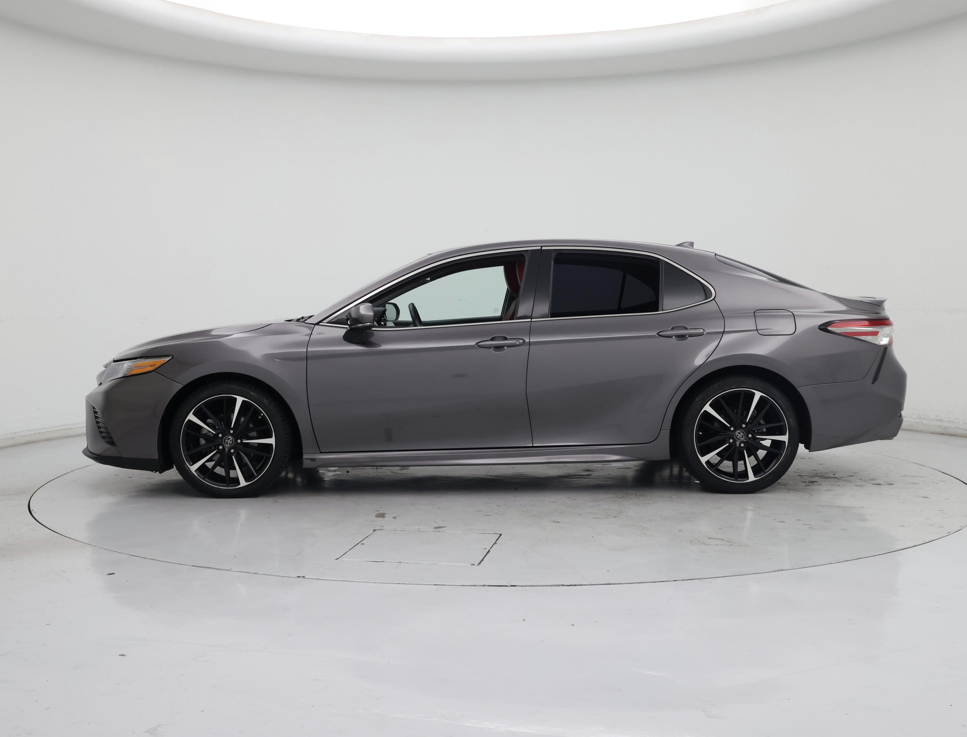 Thumbnail: 2019 Toyota Camry - 3