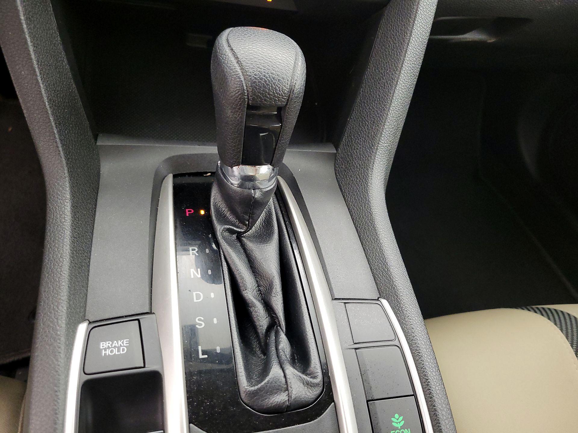 Thumbnail: 2016 Honda Civic - 17