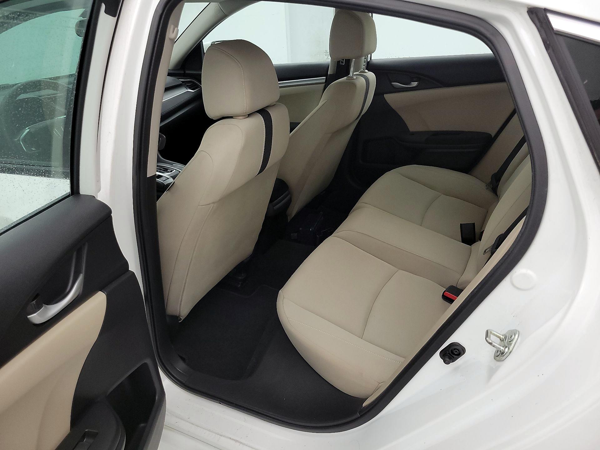 Thumbnail: 2016 Honda Civic - 18