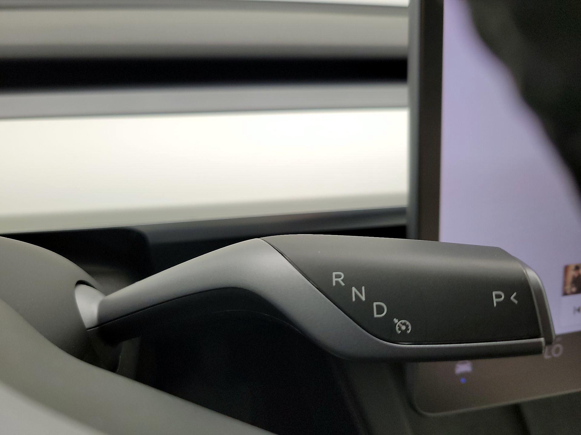 Thumbnail: 2022 Tesla Model 3 - 17