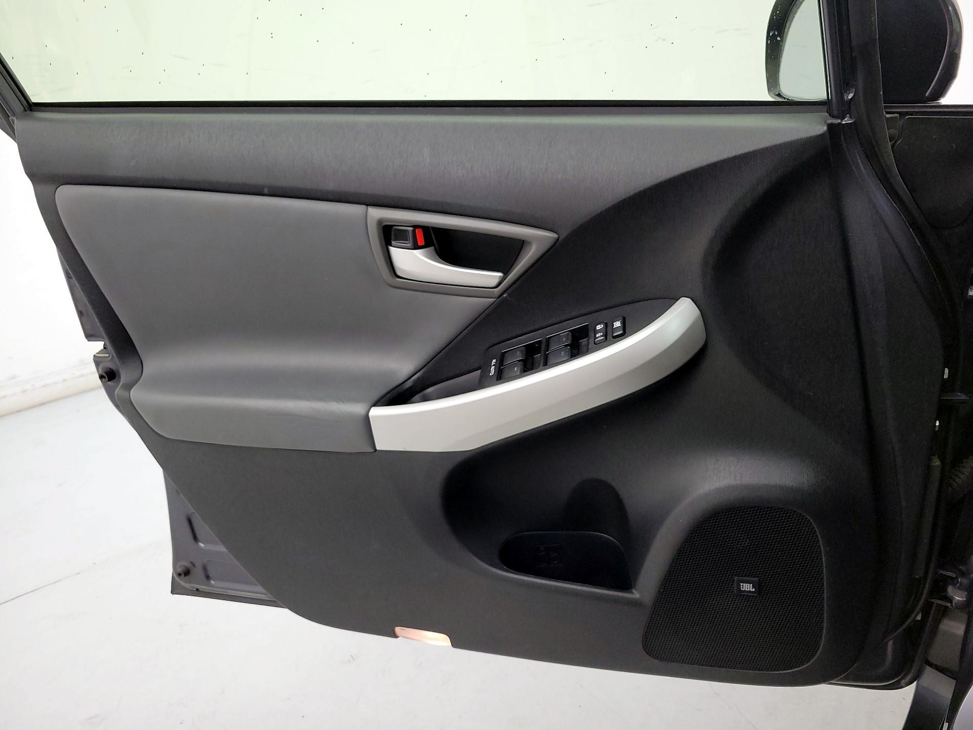 Thumbnail: 2014 Toyota Prius - 12