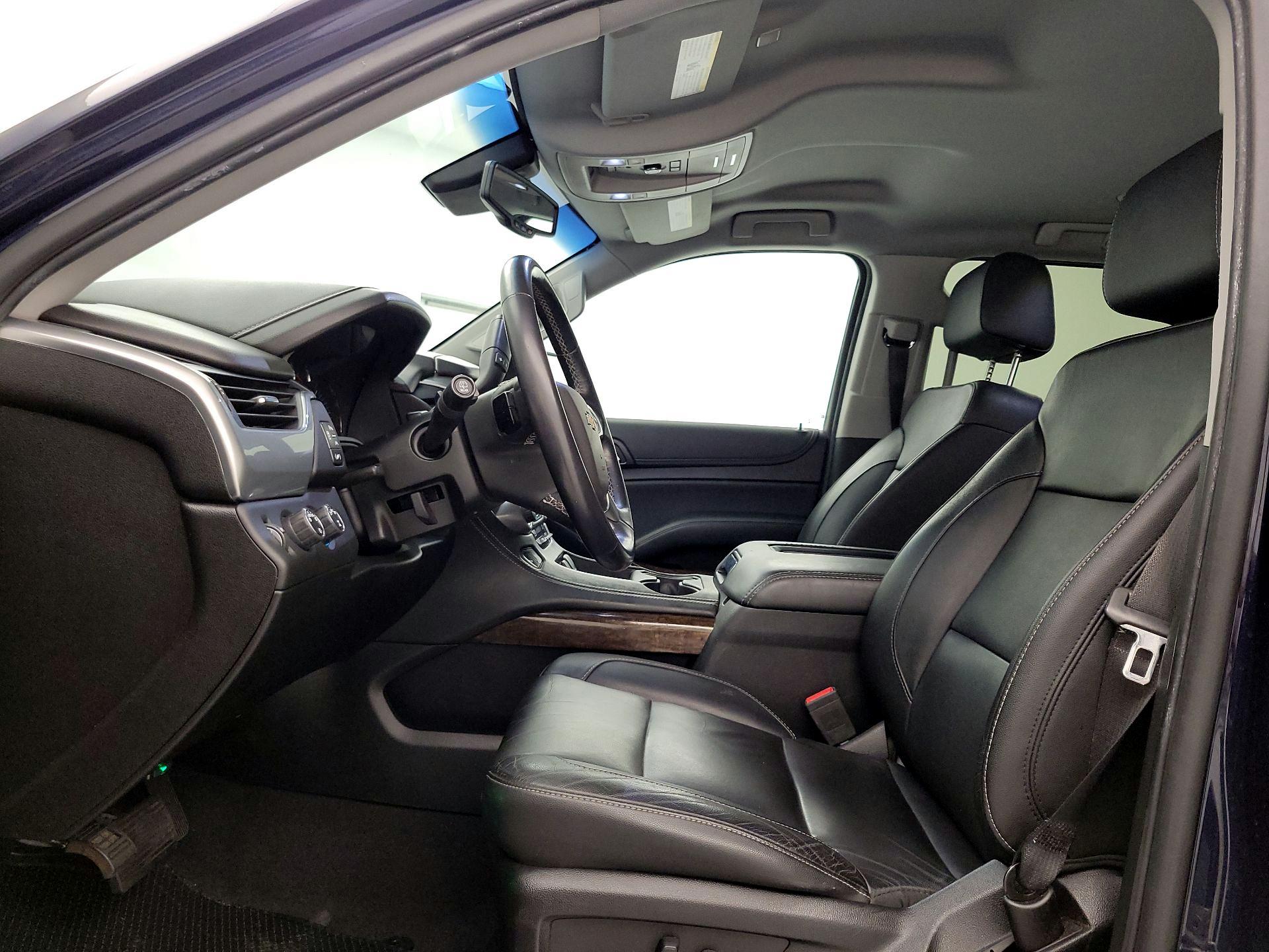 Thumbnail: 2019 Chevrolet Tahoe - 11