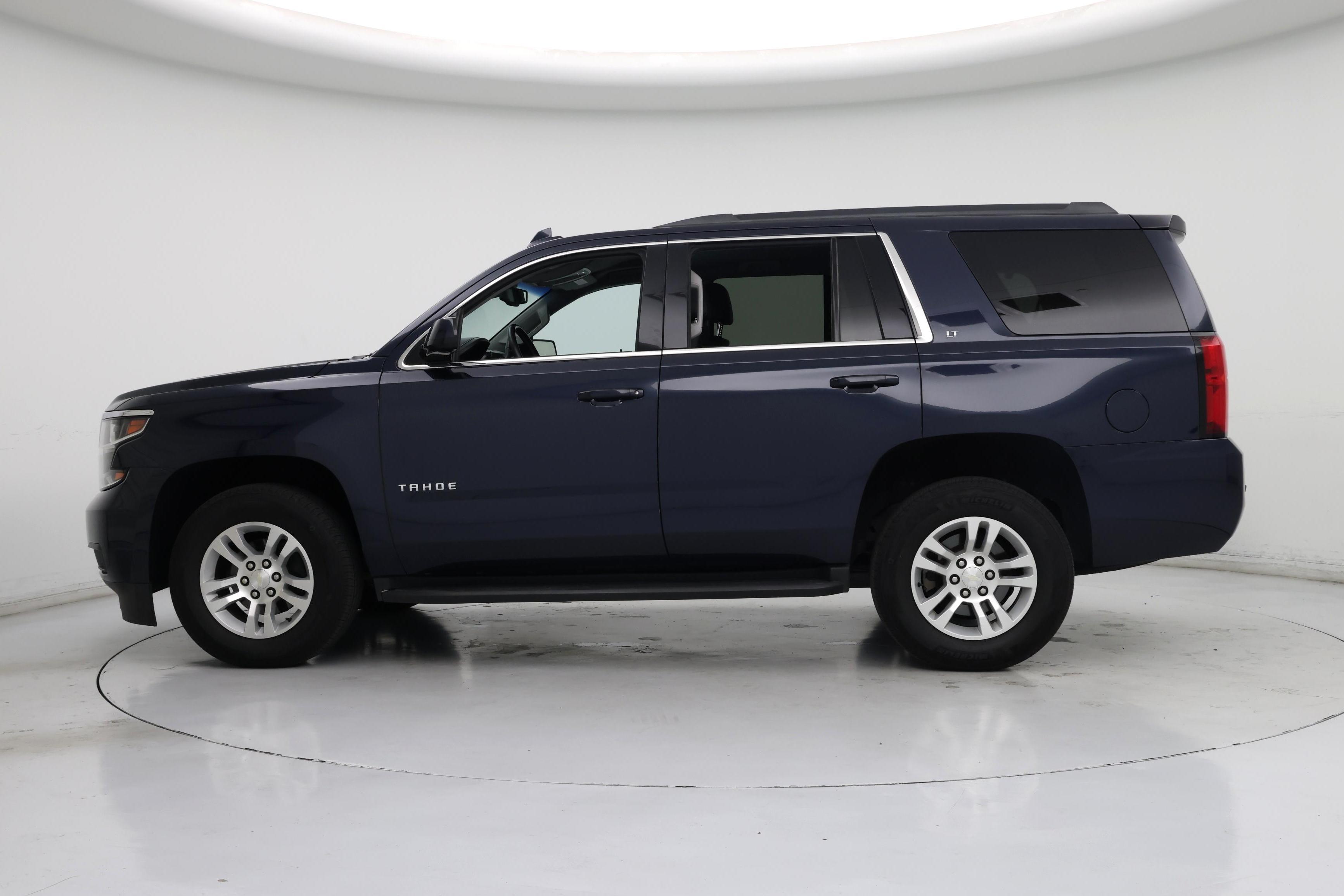 Thumbnail: 2019 Chevrolet Tahoe - 3