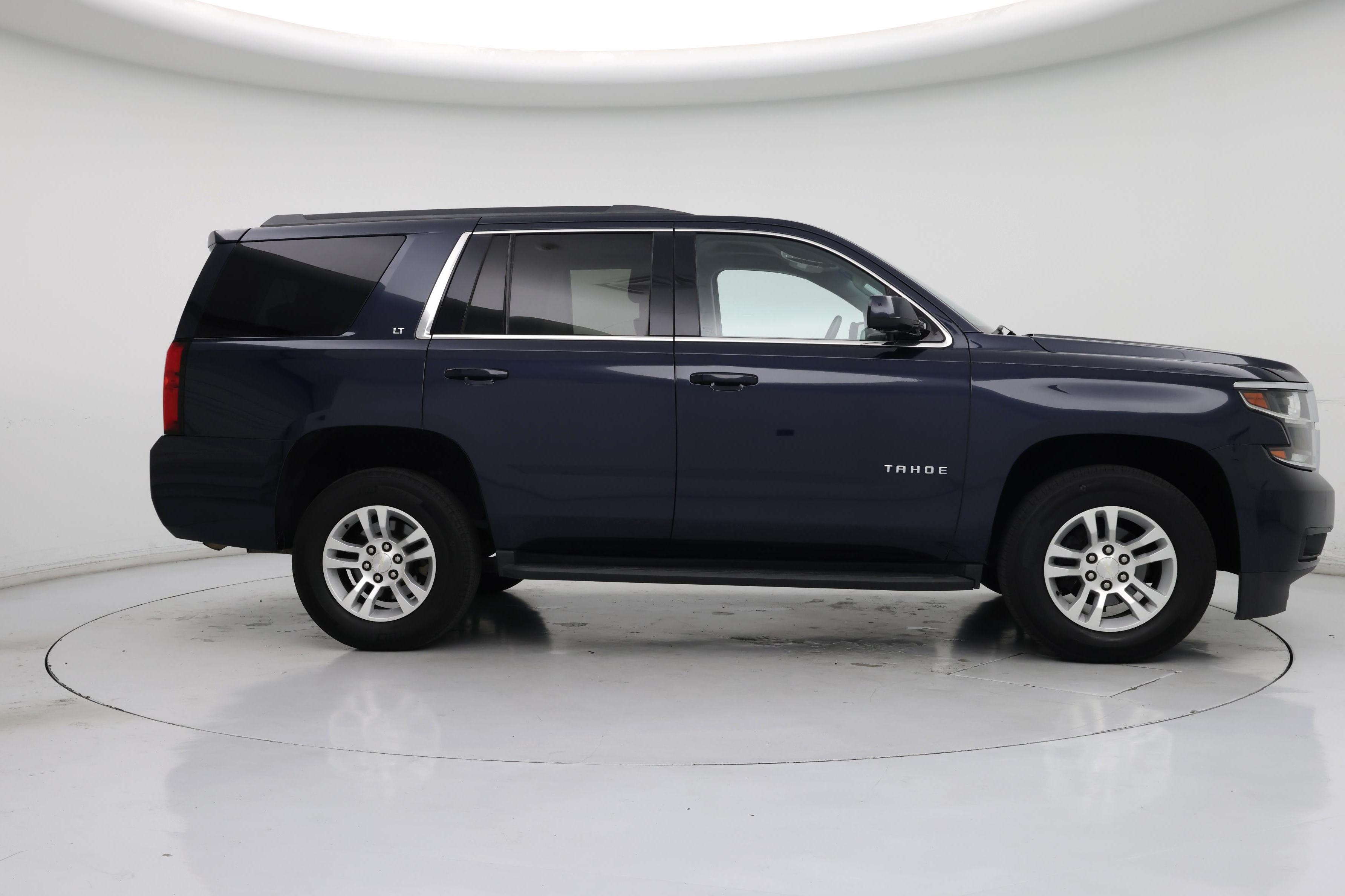 Thumbnail: 2019 Chevrolet Tahoe - 7