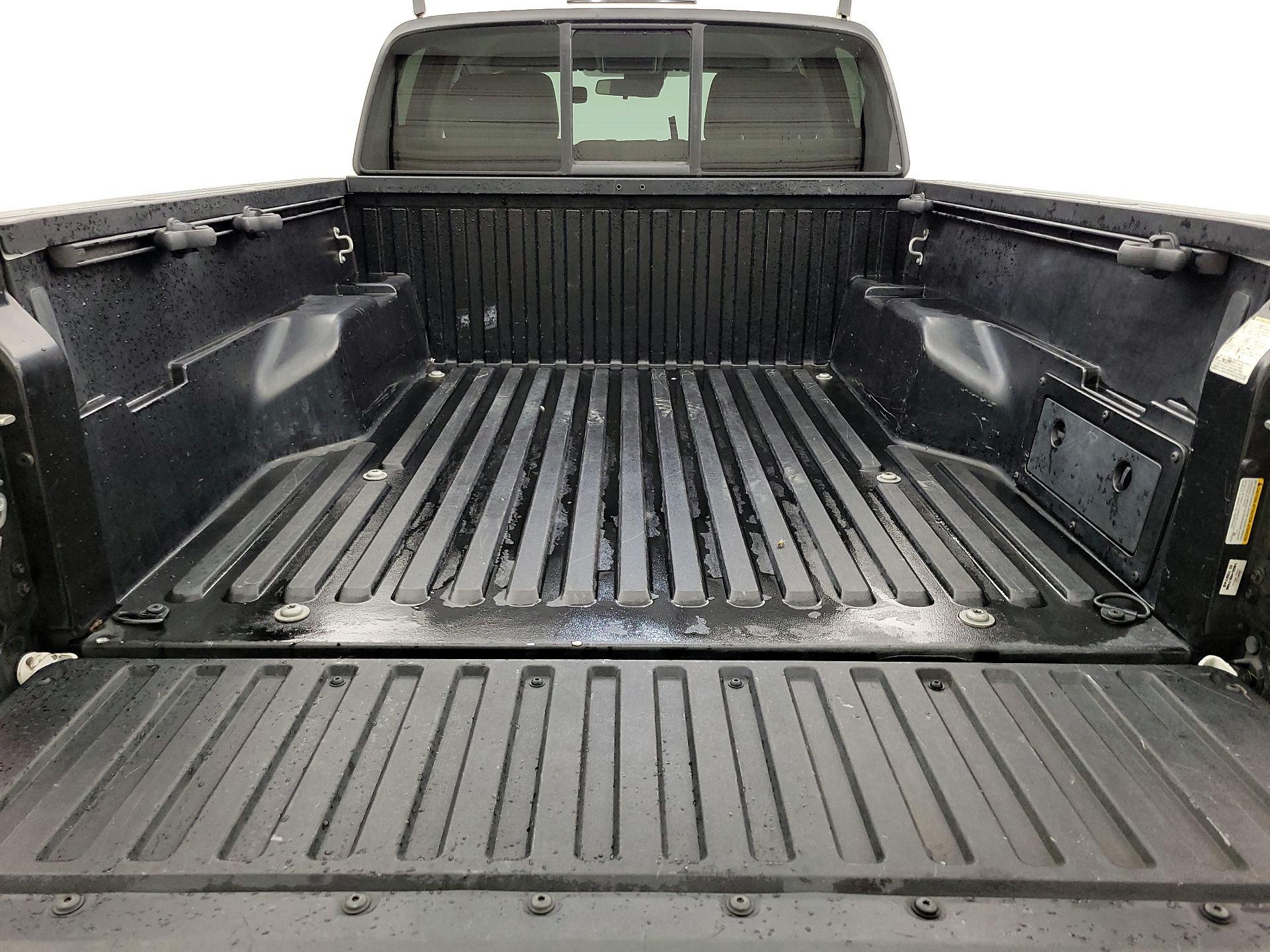 Thumbnail: 2020 Toyota Tacoma - 20