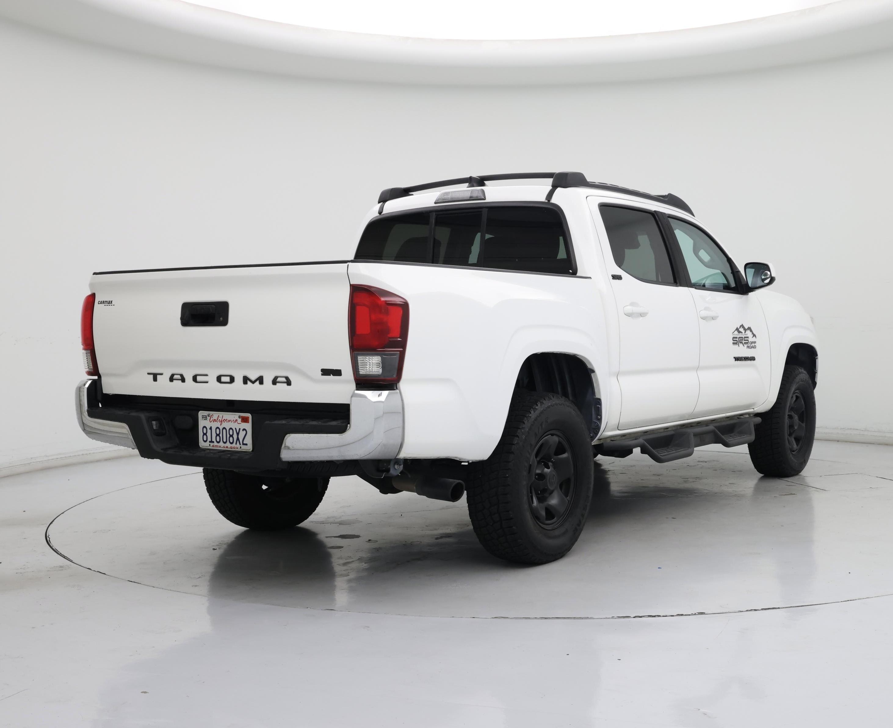 Thumbnail: 2020 Toyota Tacoma - 8