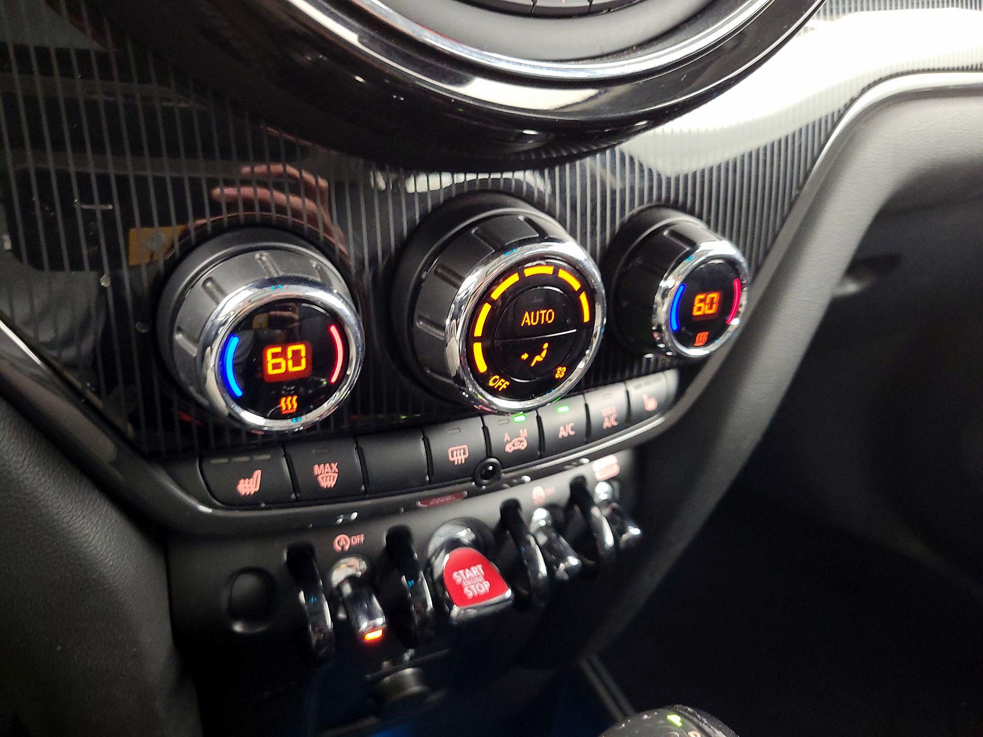 Thumbnail: 2019 MINI Cooper Countryman - 17