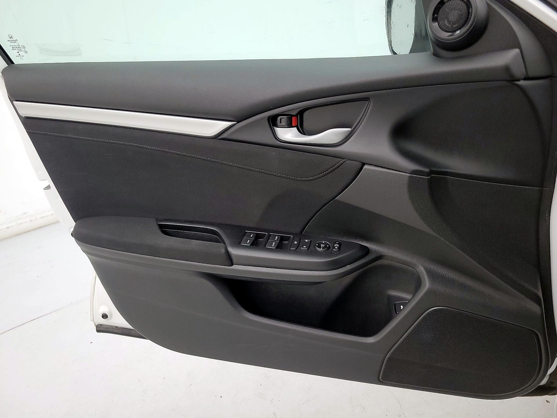Thumbnail: 2018 Honda Civic - 12