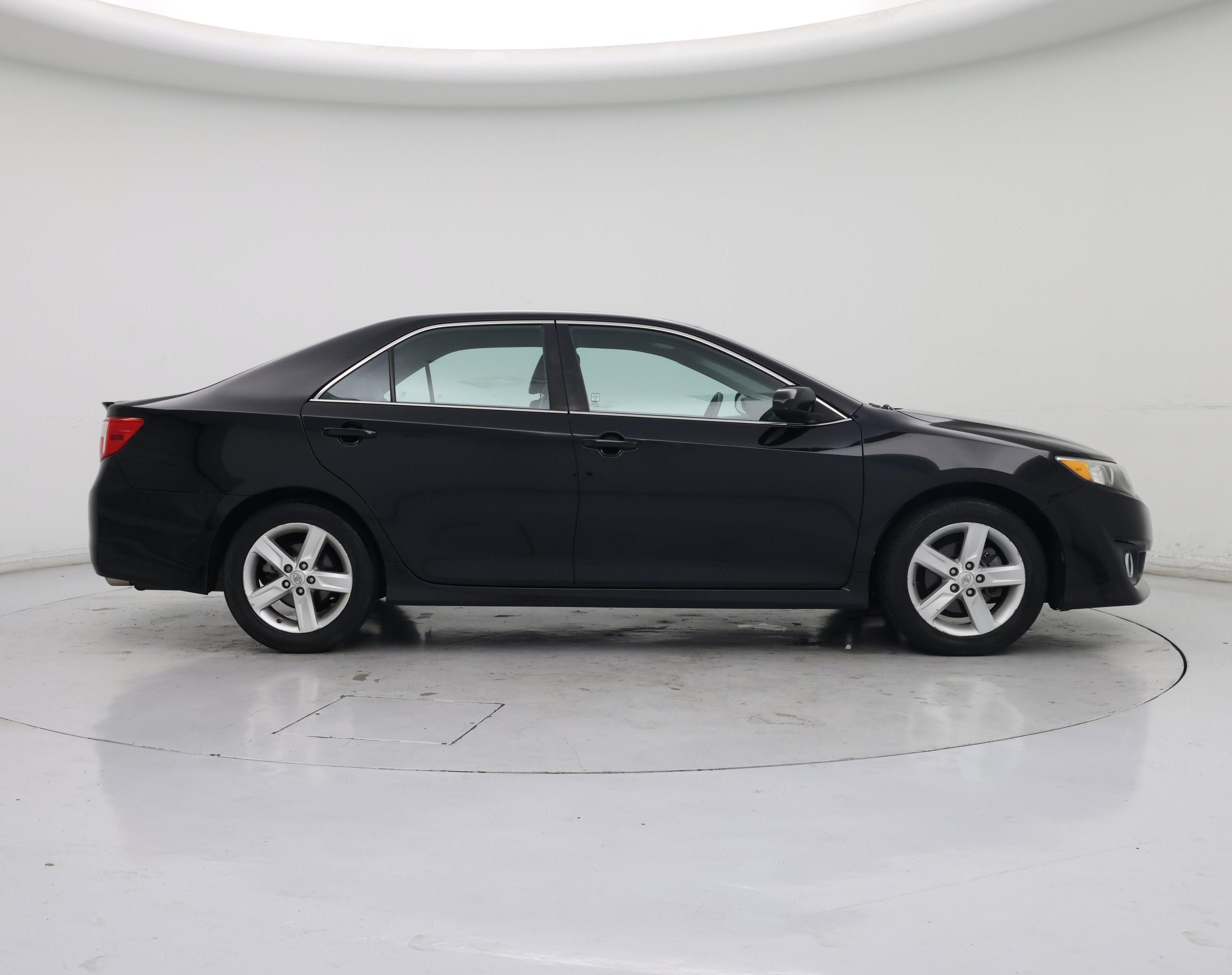 Thumbnail: 2013 Toyota Camry - 7