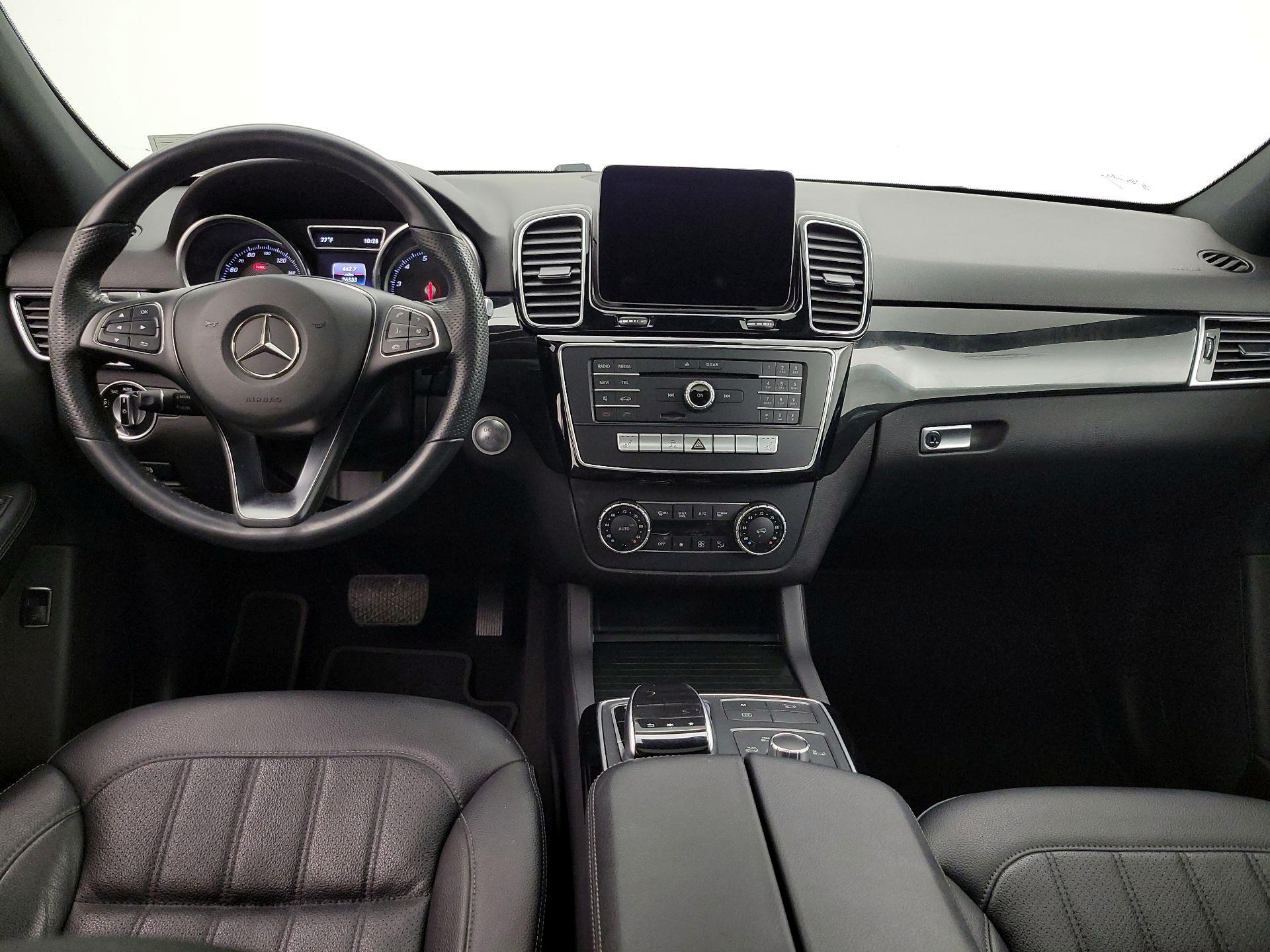 Thumbnail: 2017 Mercedes-Benz GLE - 9