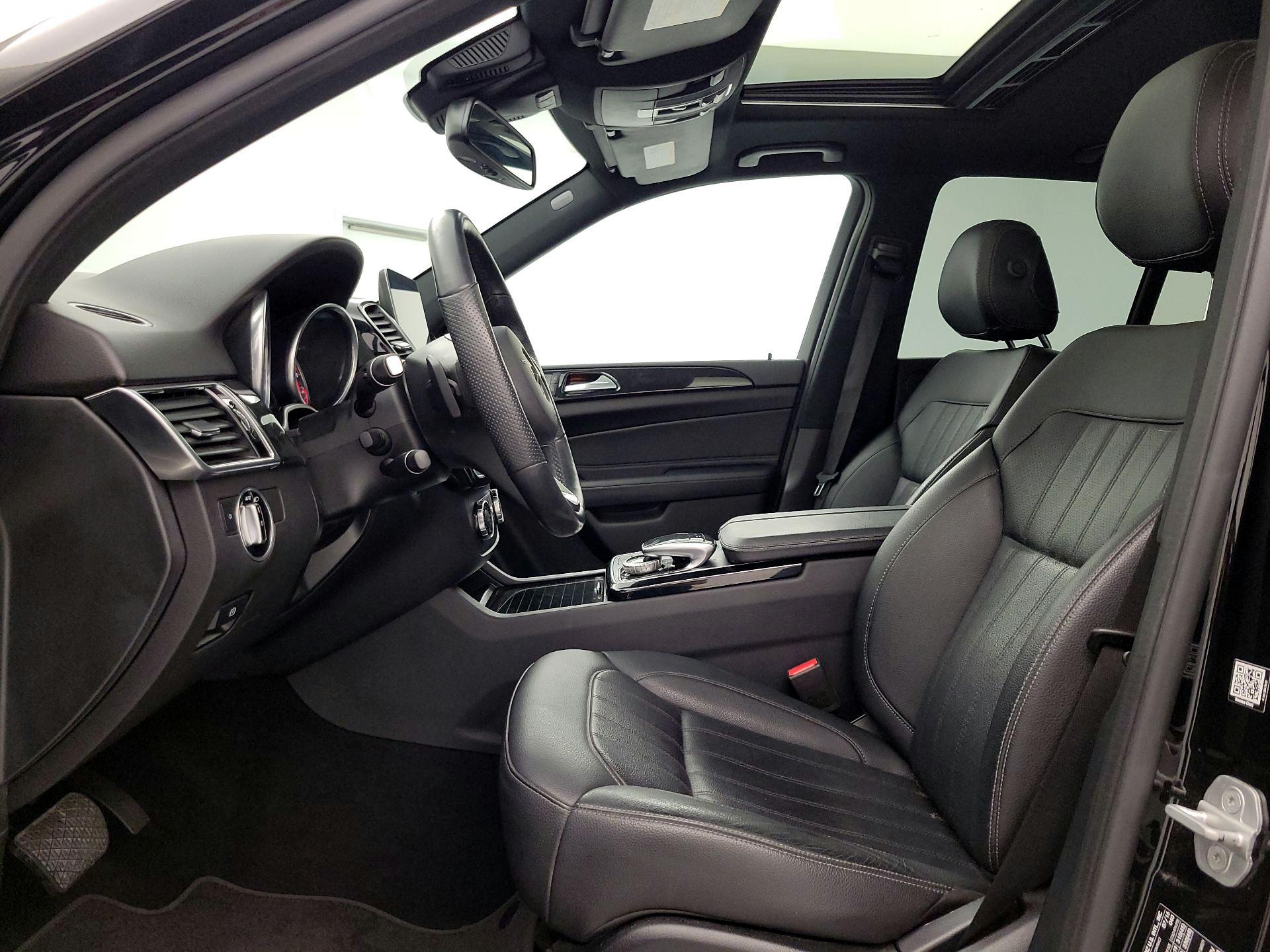 Thumbnail: 2017 Mercedes-Benz GLE - 11
