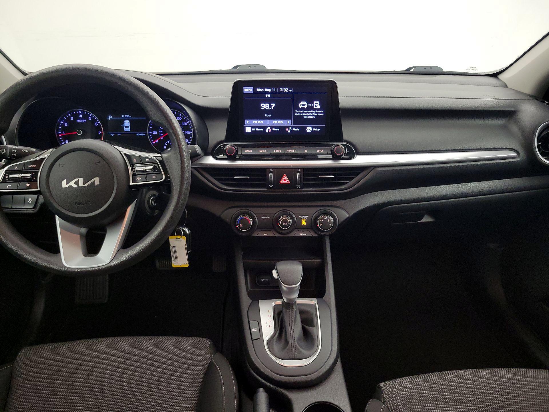 Thumbnail: 2023 Kia Forte - 9