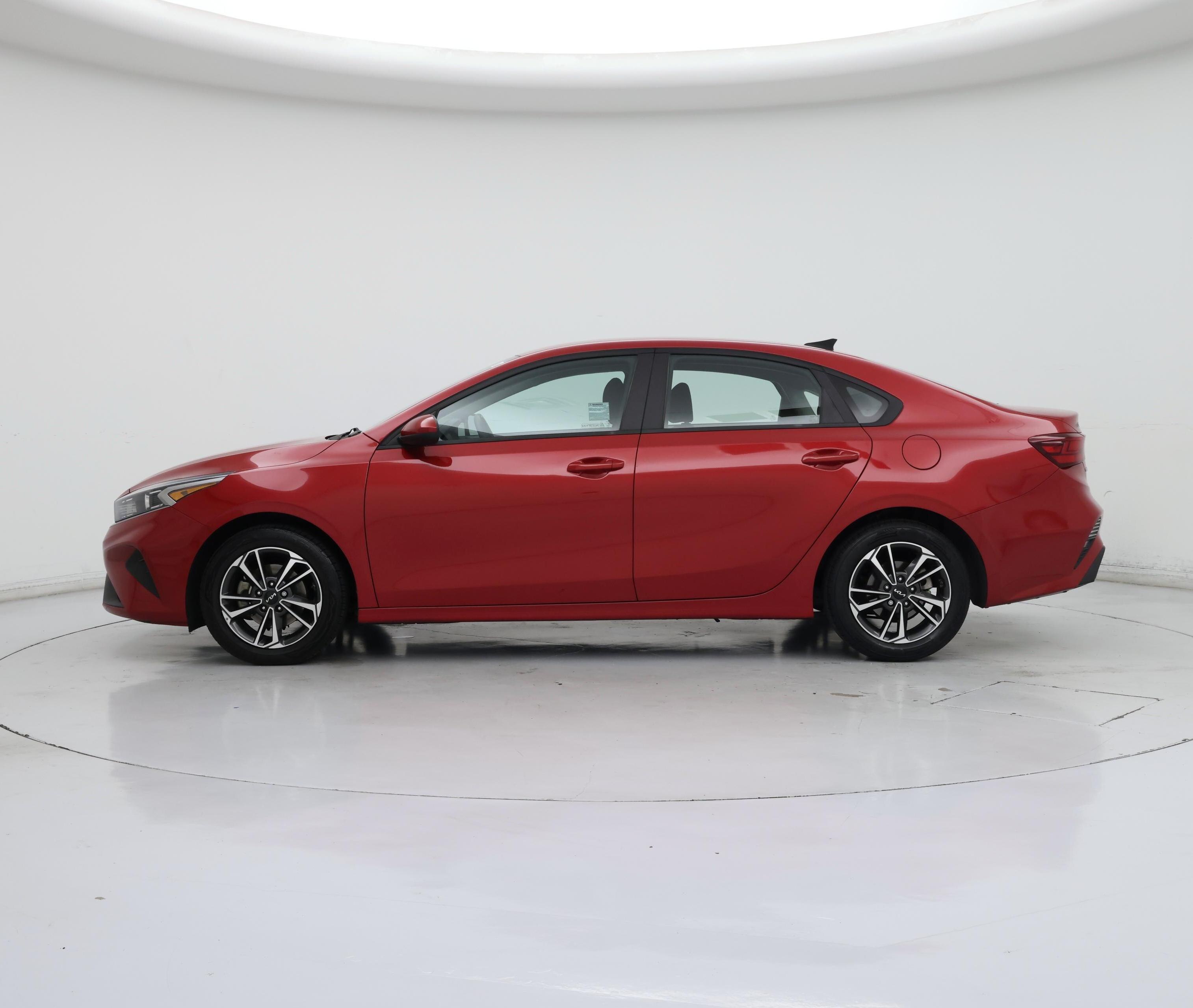 Thumbnail: 2023 Kia Forte - 3