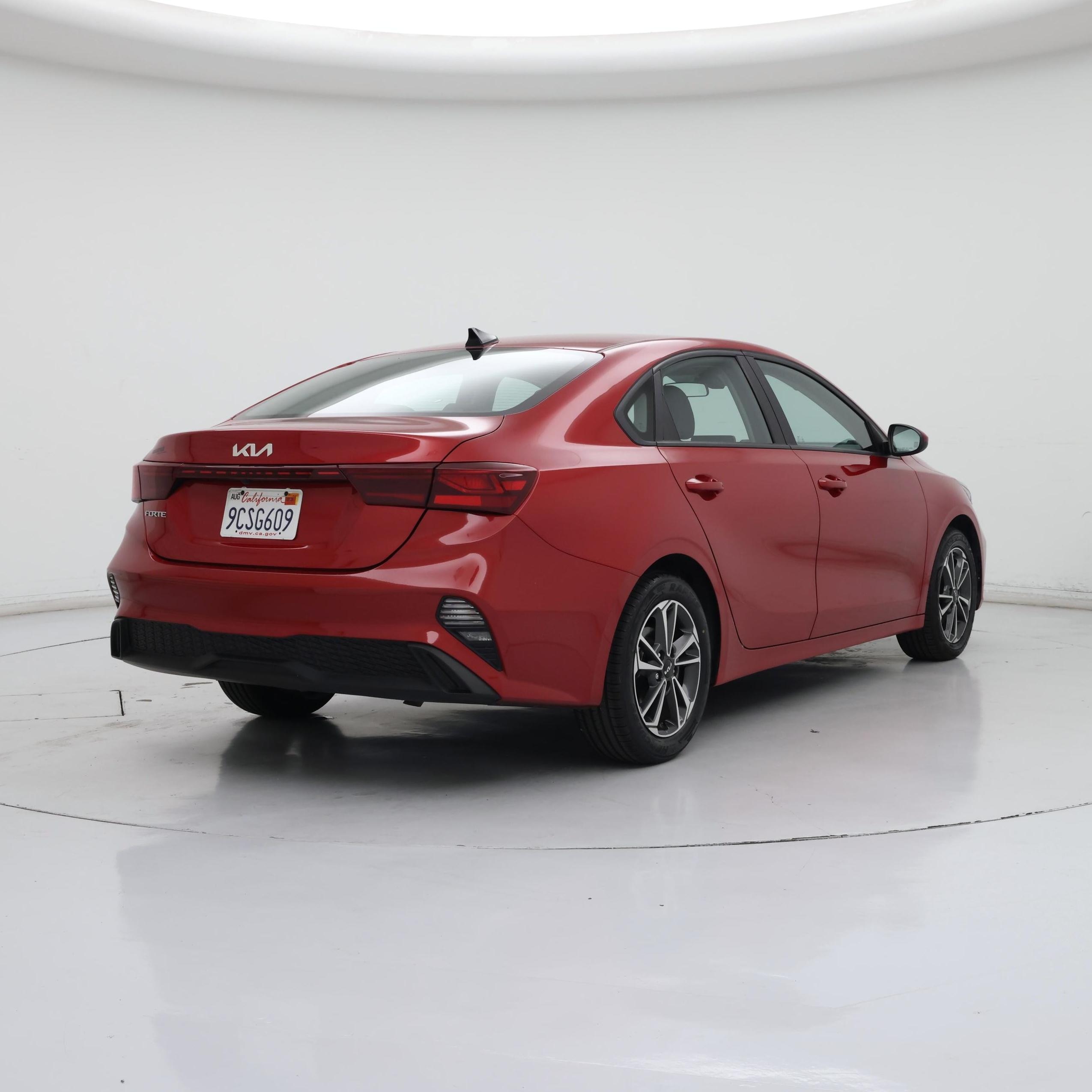 Thumbnail: 2023 Kia Forte - 8