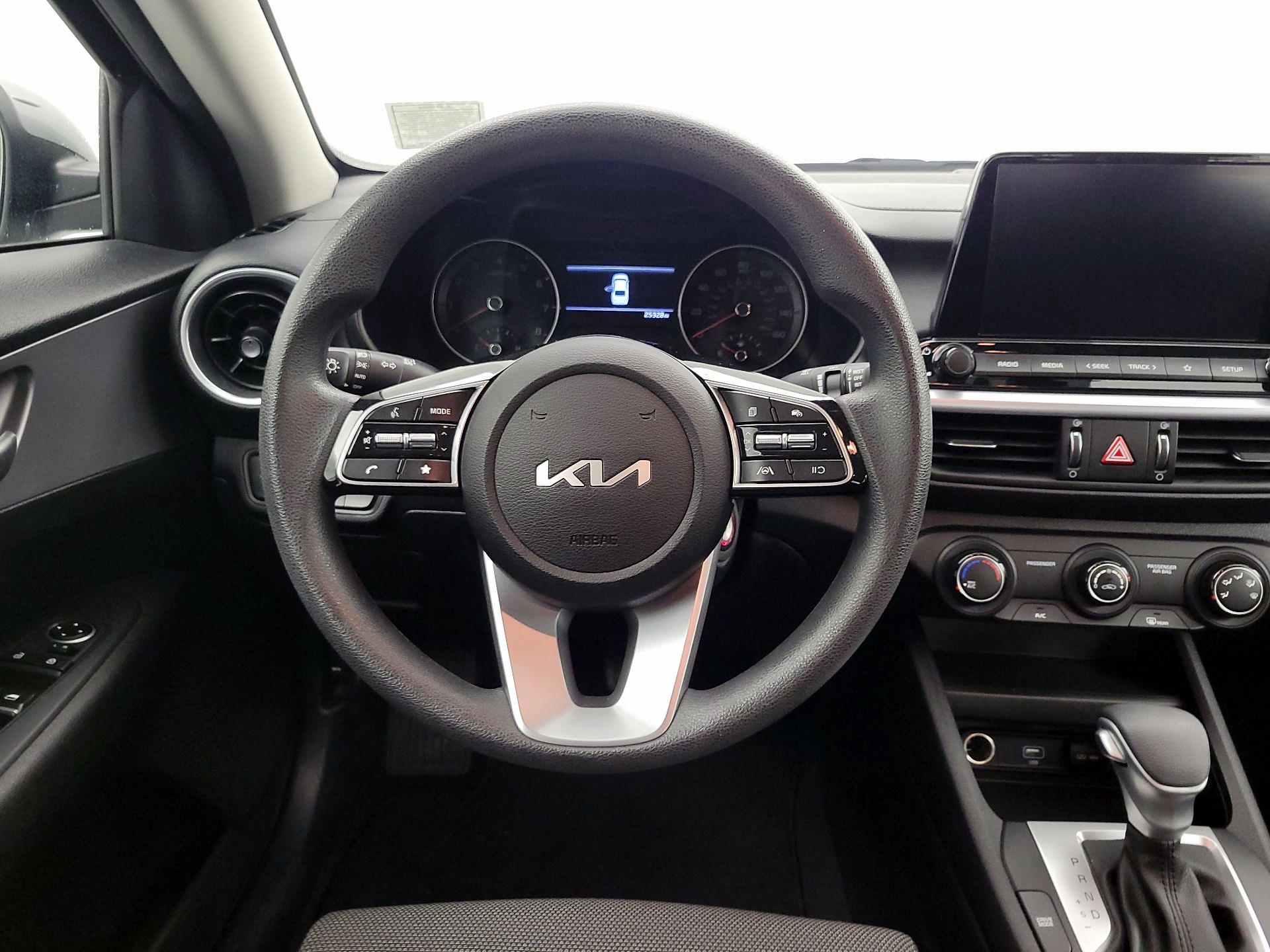Thumbnail: 2023 Kia Forte - 10