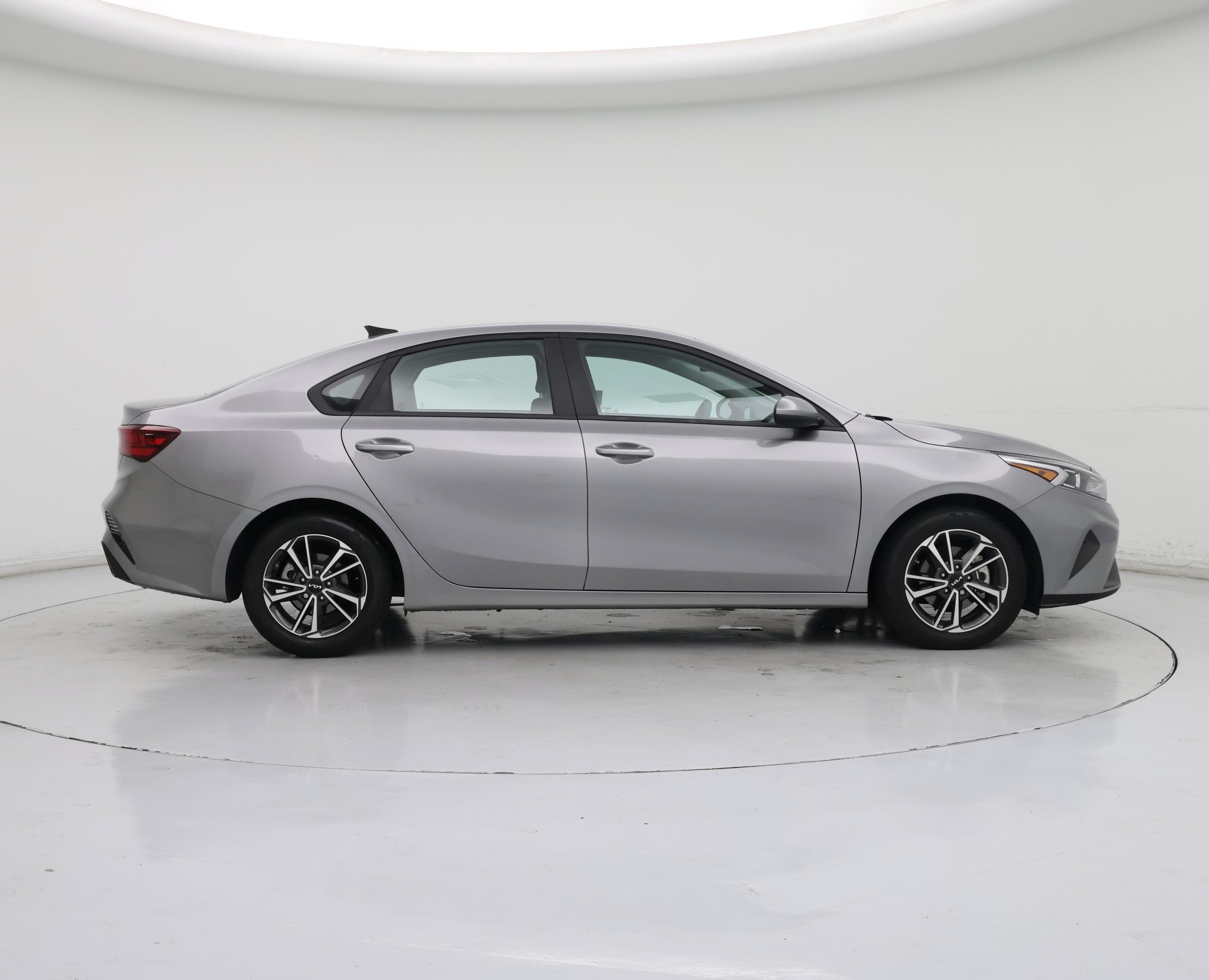 Thumbnail: 2023 Kia Forte - 7