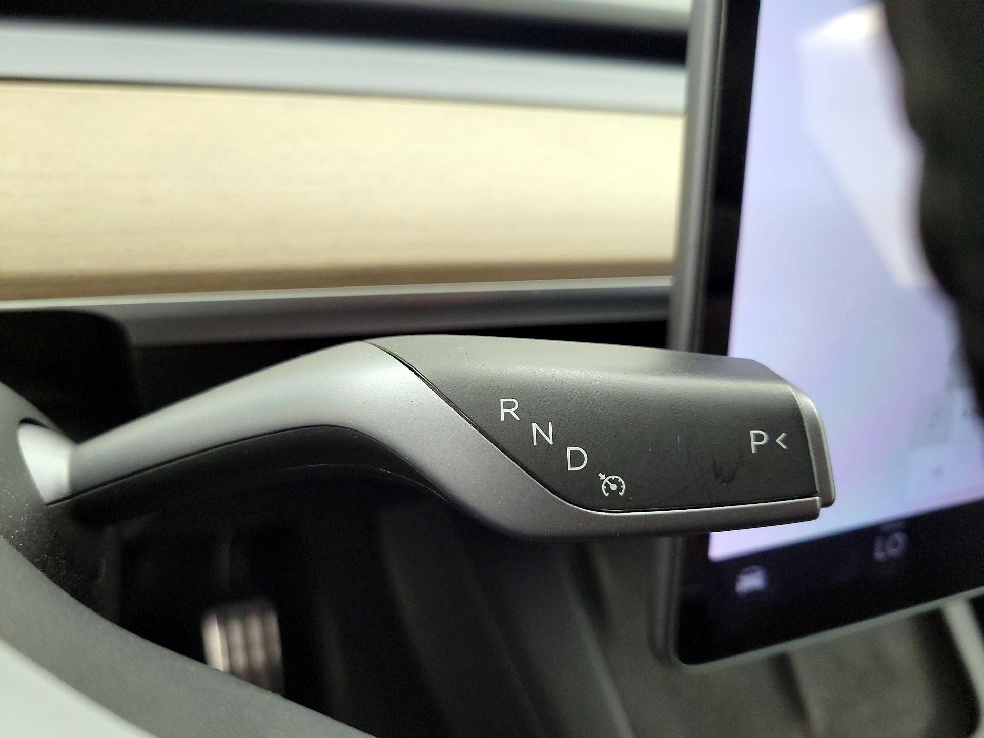 Thumbnail: 2022 Tesla Model Y - 17