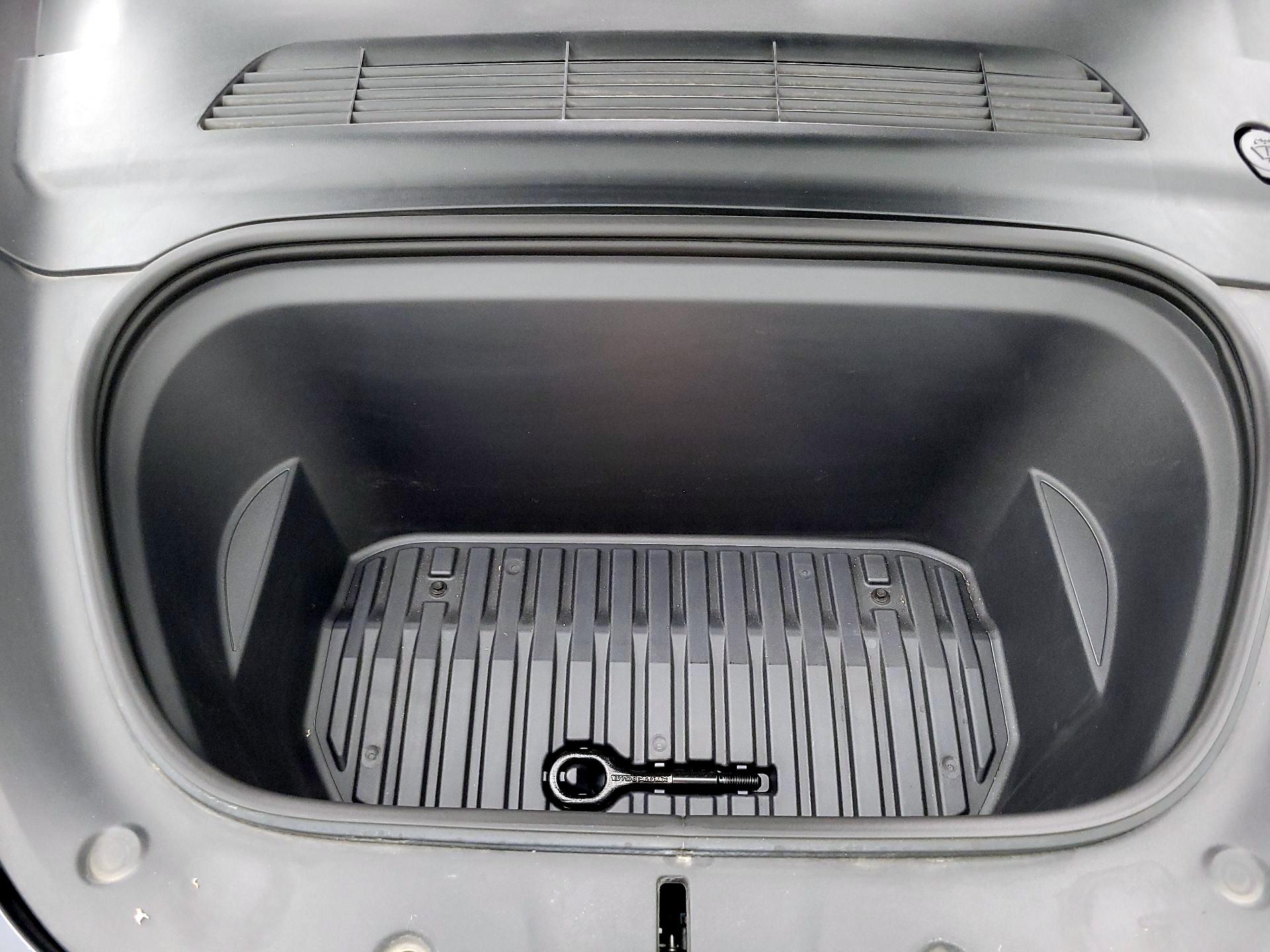 Thumbnail: 2022 Tesla Model Y - 20