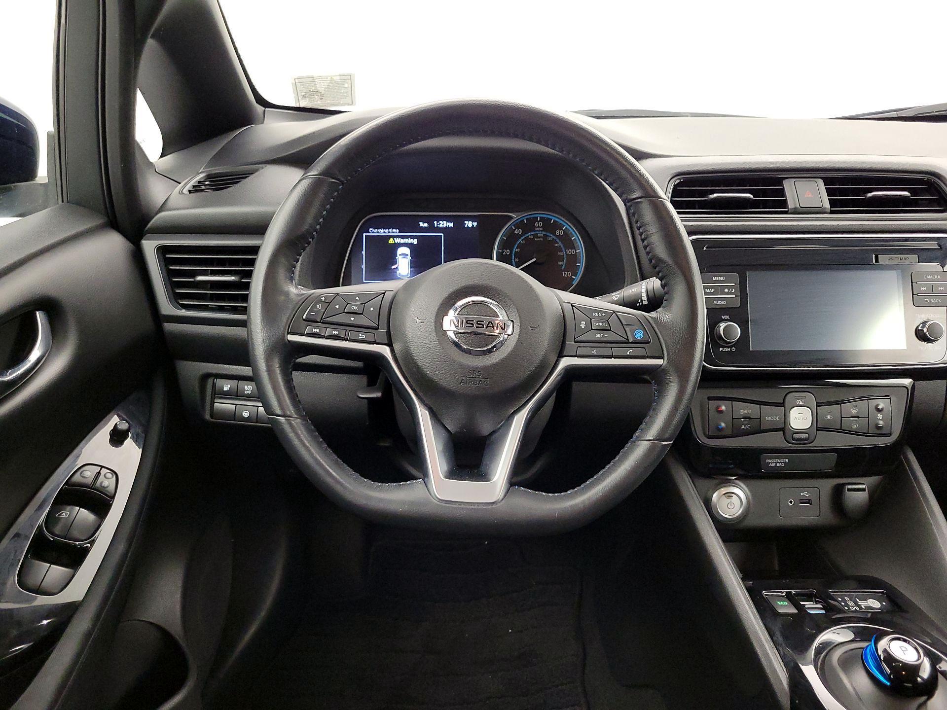 Thumbnail: 2018 Nissan Leaf - 10