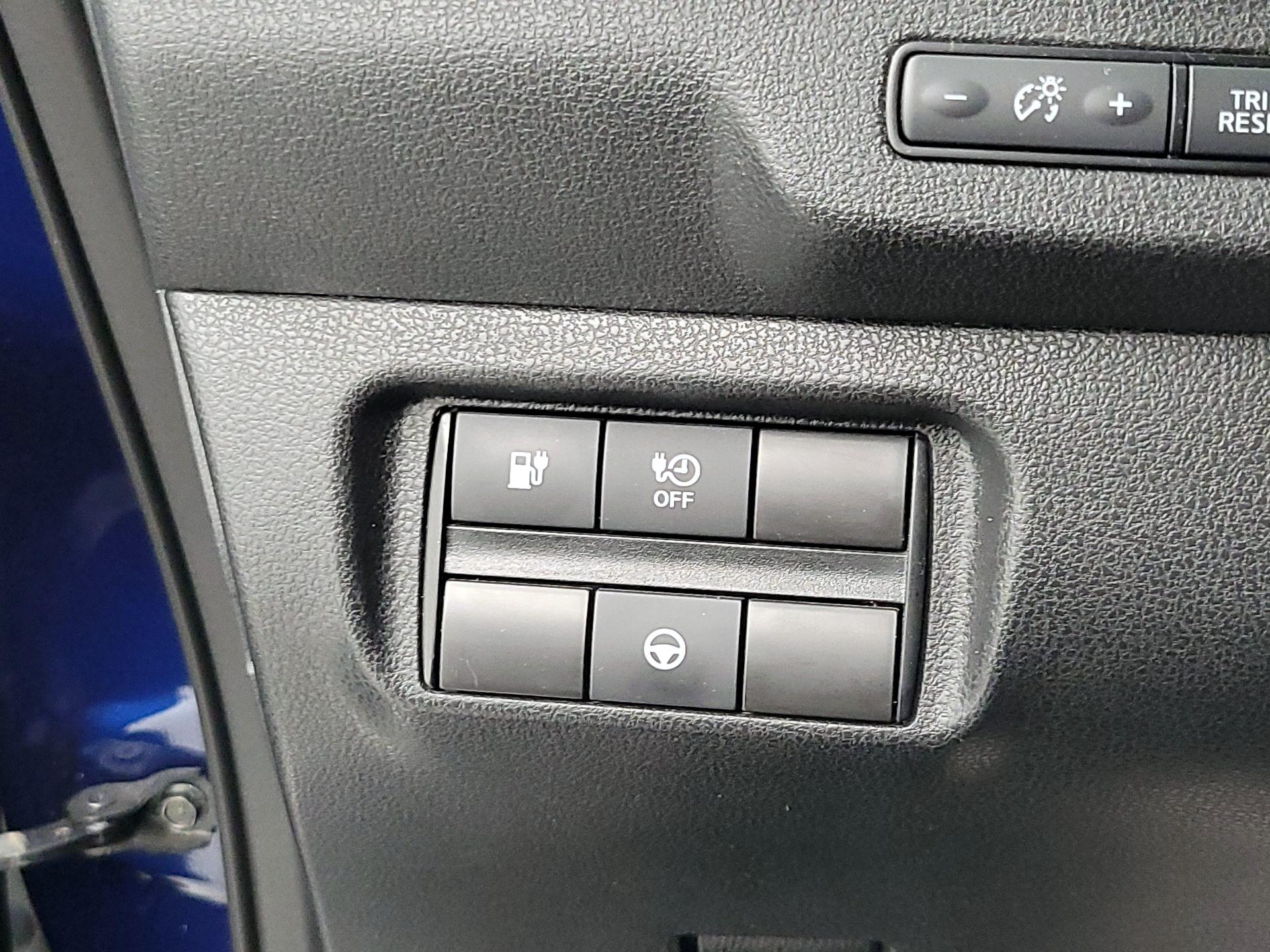 Thumbnail: 2018 Nissan Leaf - 13