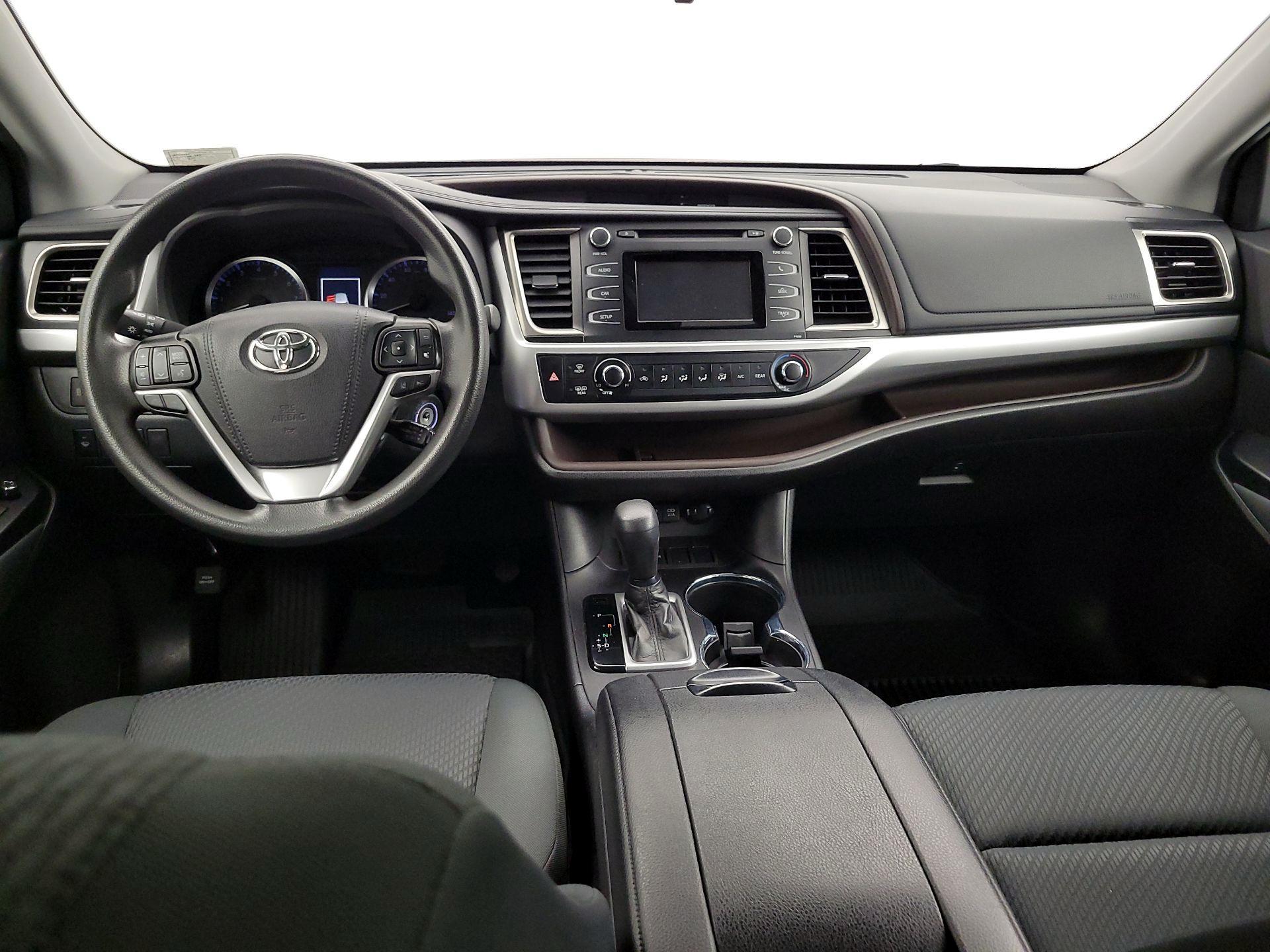 Thumbnail: 2019 Toyota Highlander - 9
