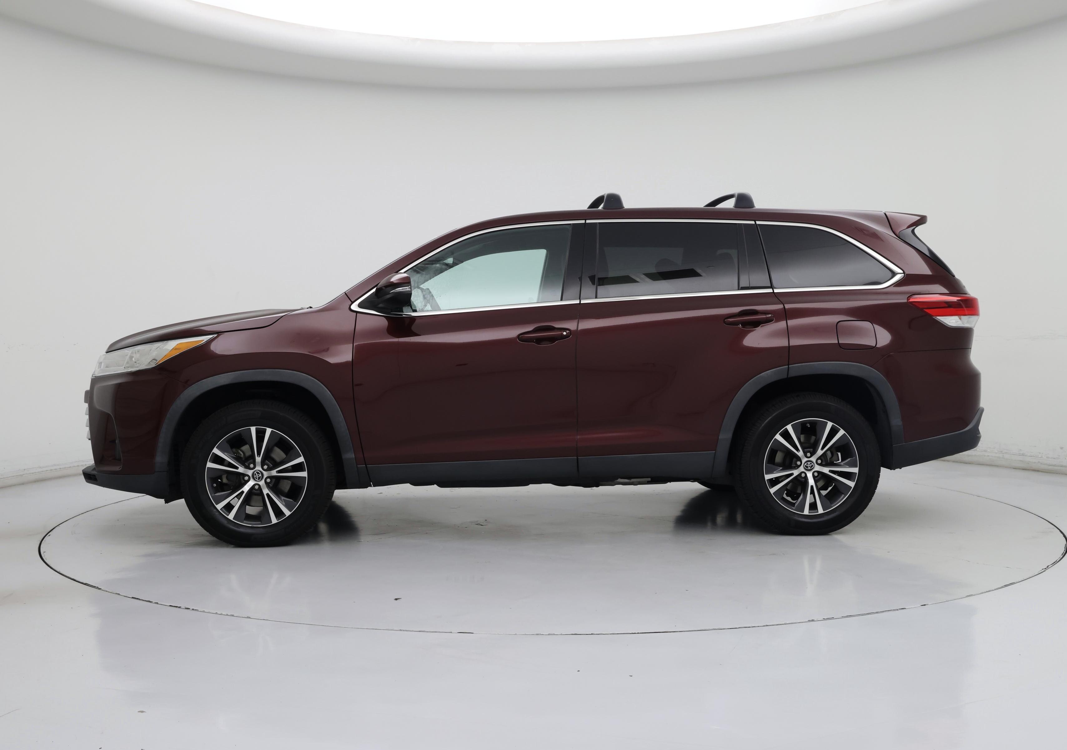 Thumbnail: 2019 Toyota Highlander - 3