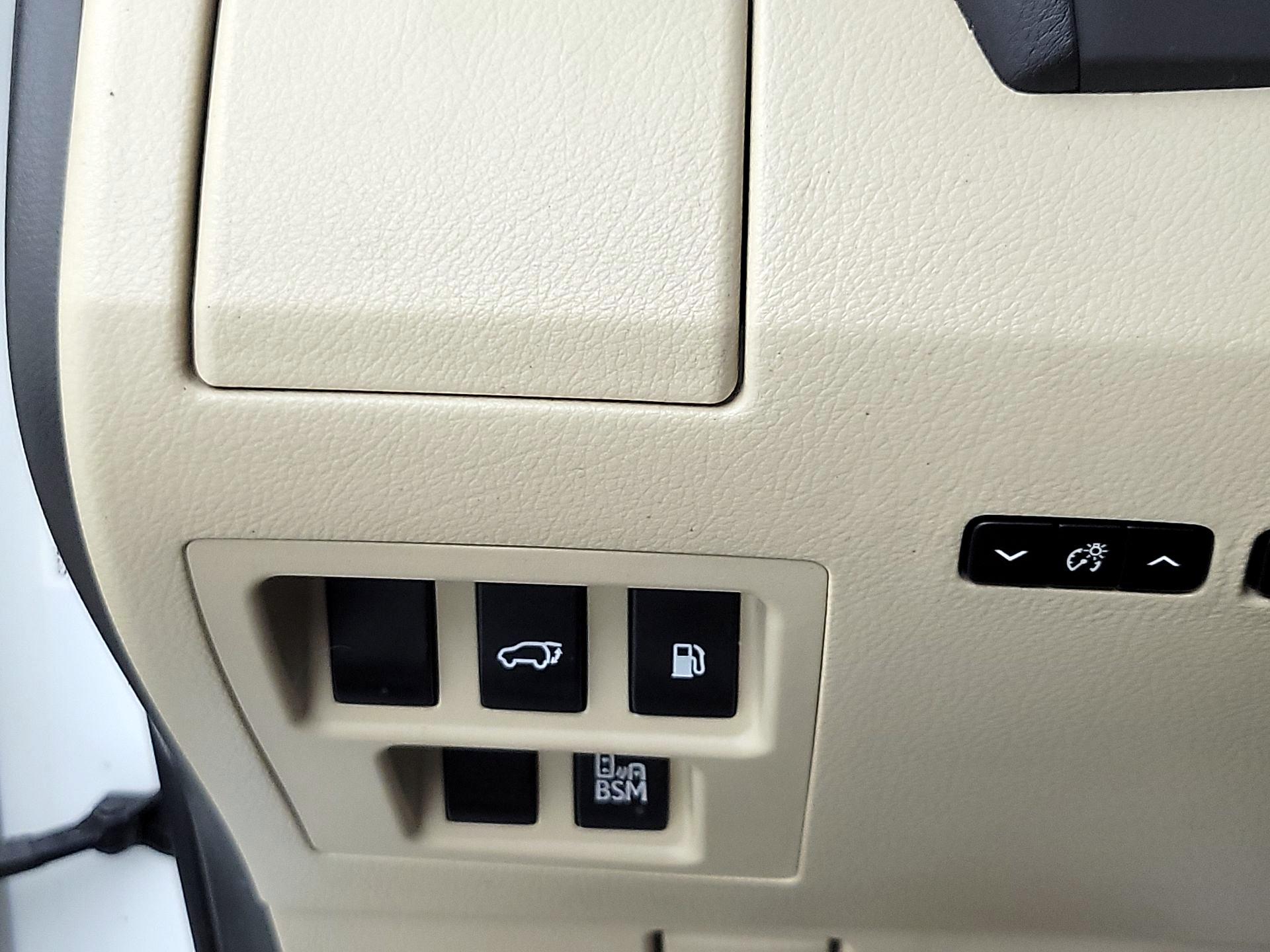 Thumbnail: 2014 Lexus RX - 13