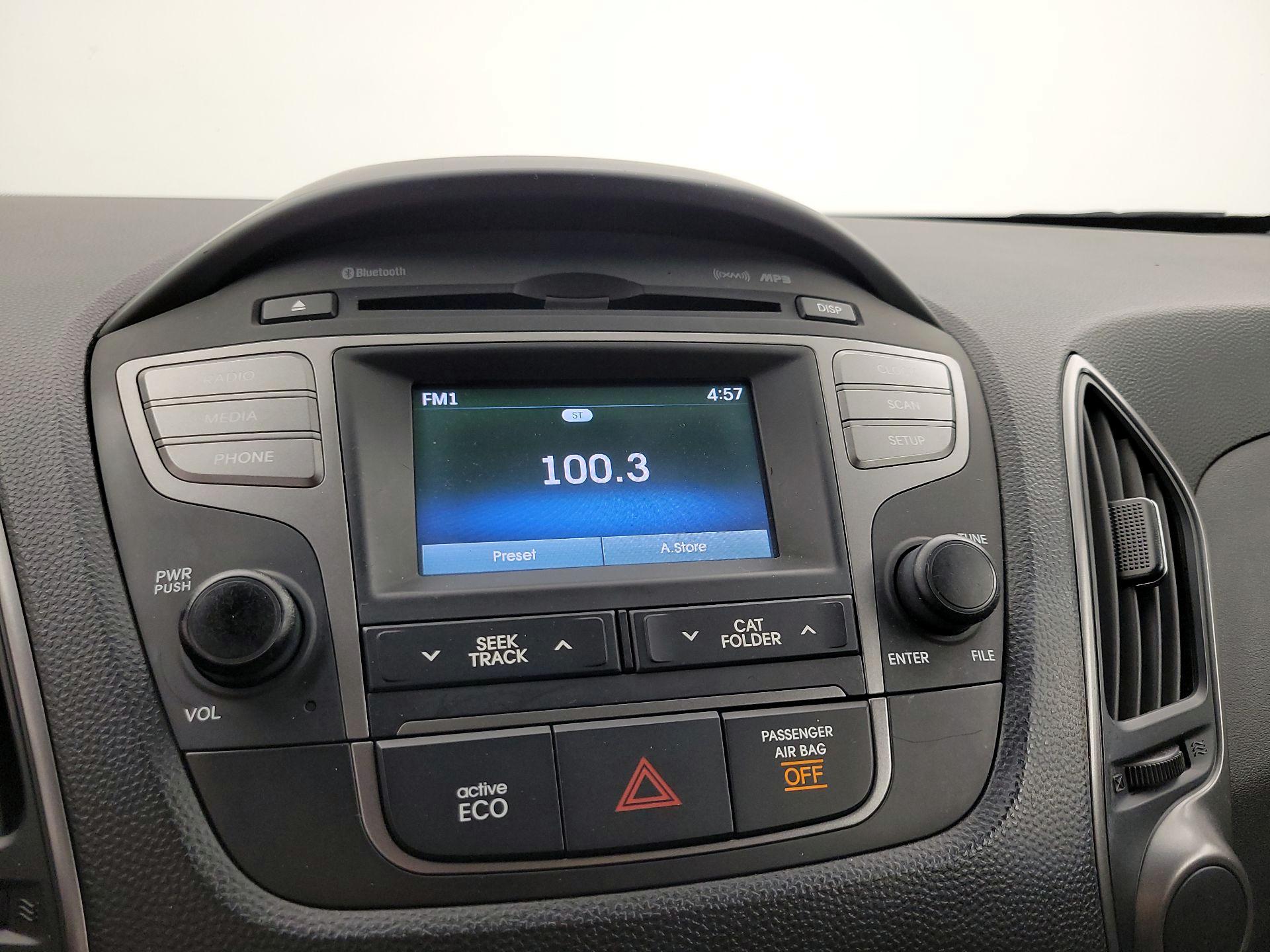 Thumbnail: 2014 Hyundai Tucson - 15