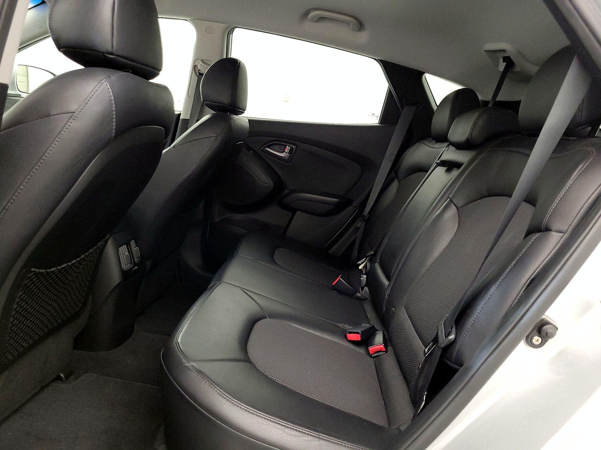 Thumbnail: 2014 Hyundai Tucson - 19