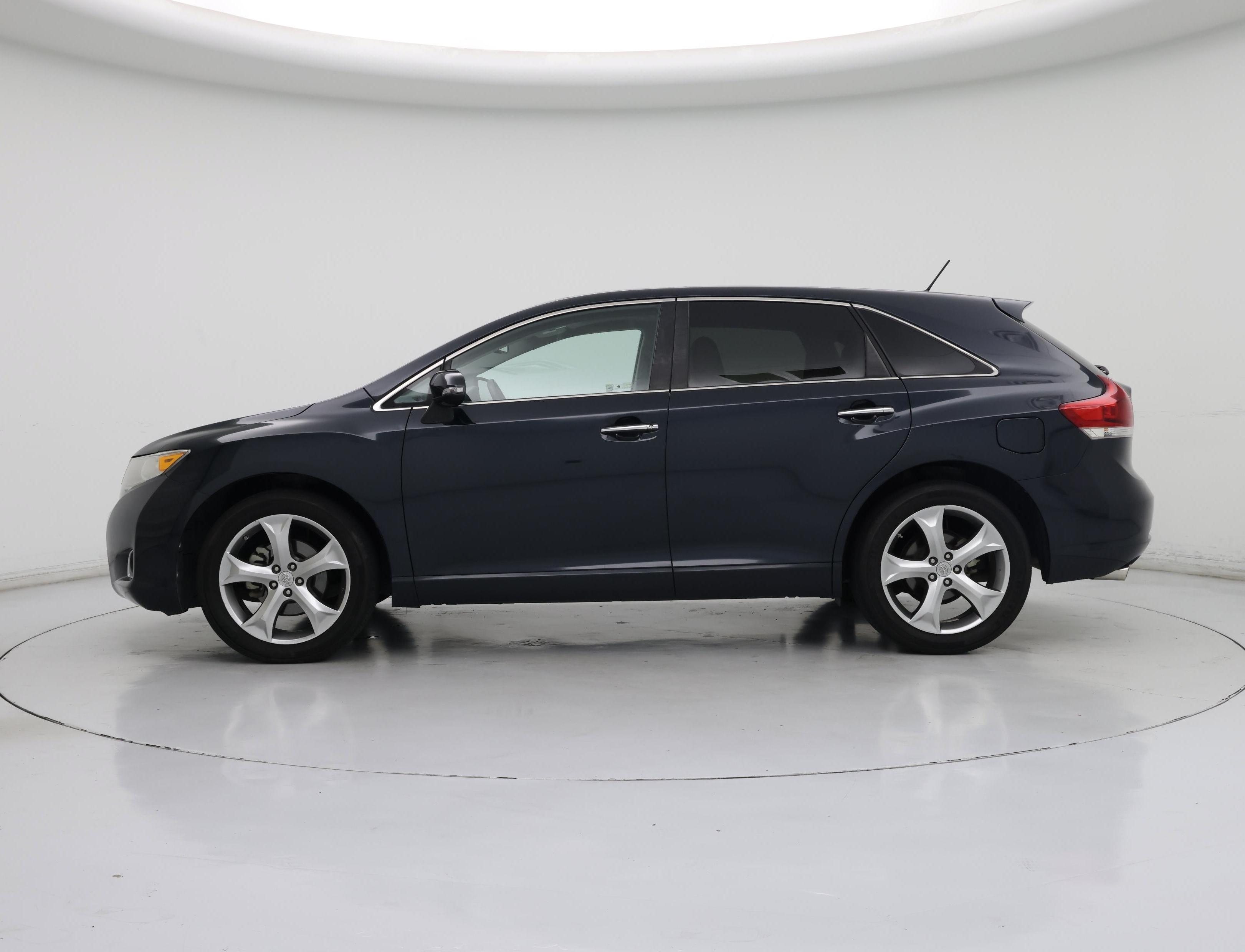 Thumbnail: 2015 Toyota Venza - 3