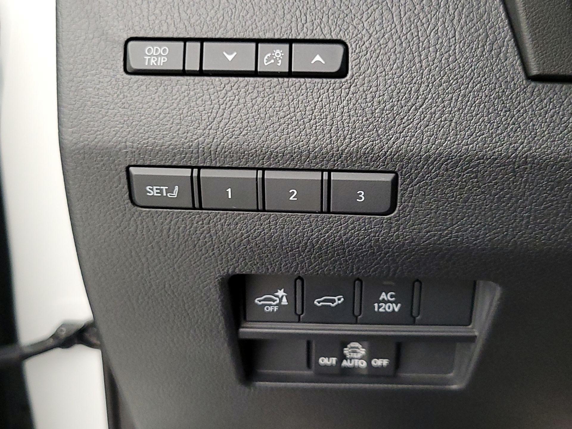 Thumbnail: 2024 Lexus GX - 13