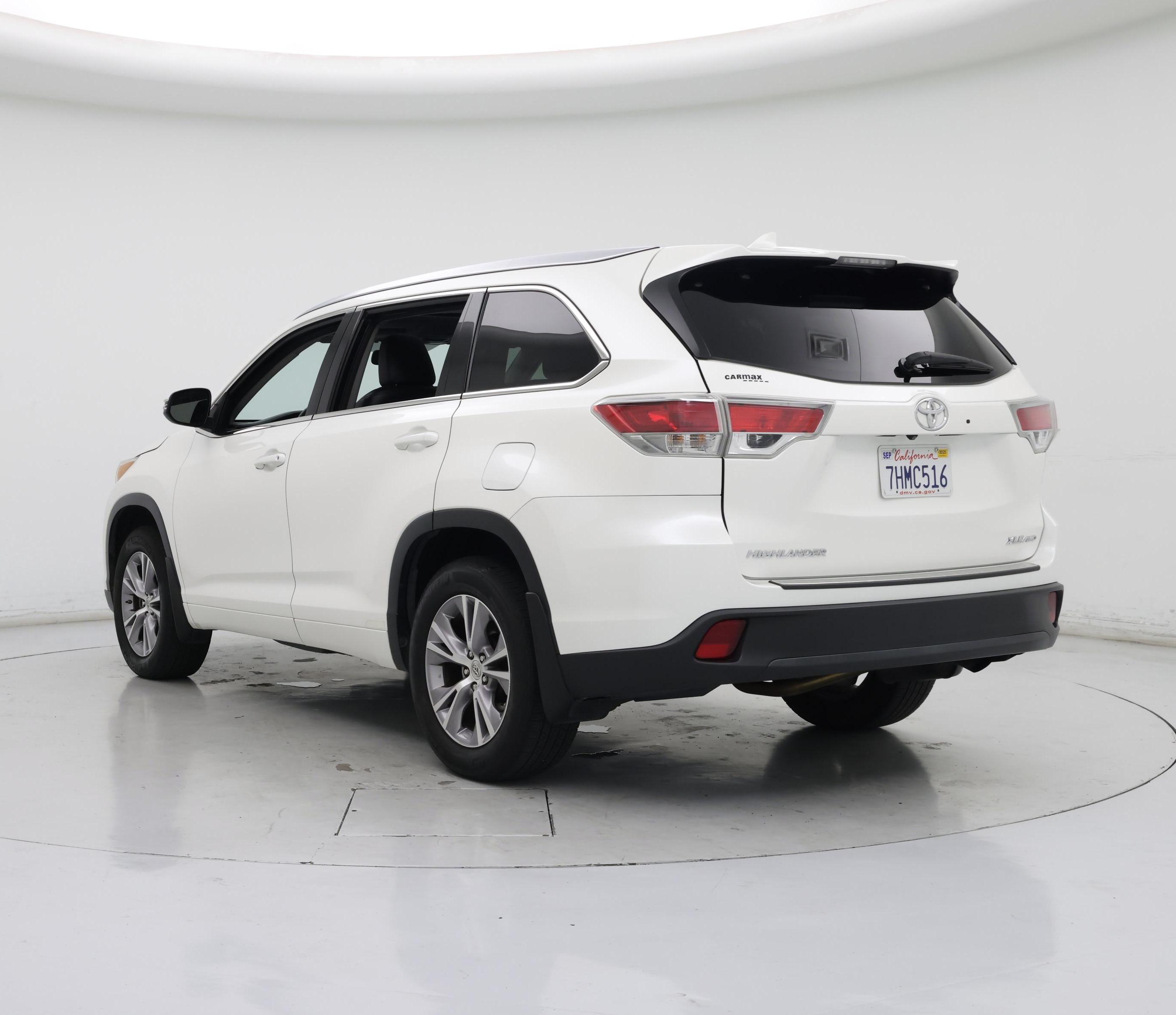 Thumbnail: 2015 Toyota Highlander - 2