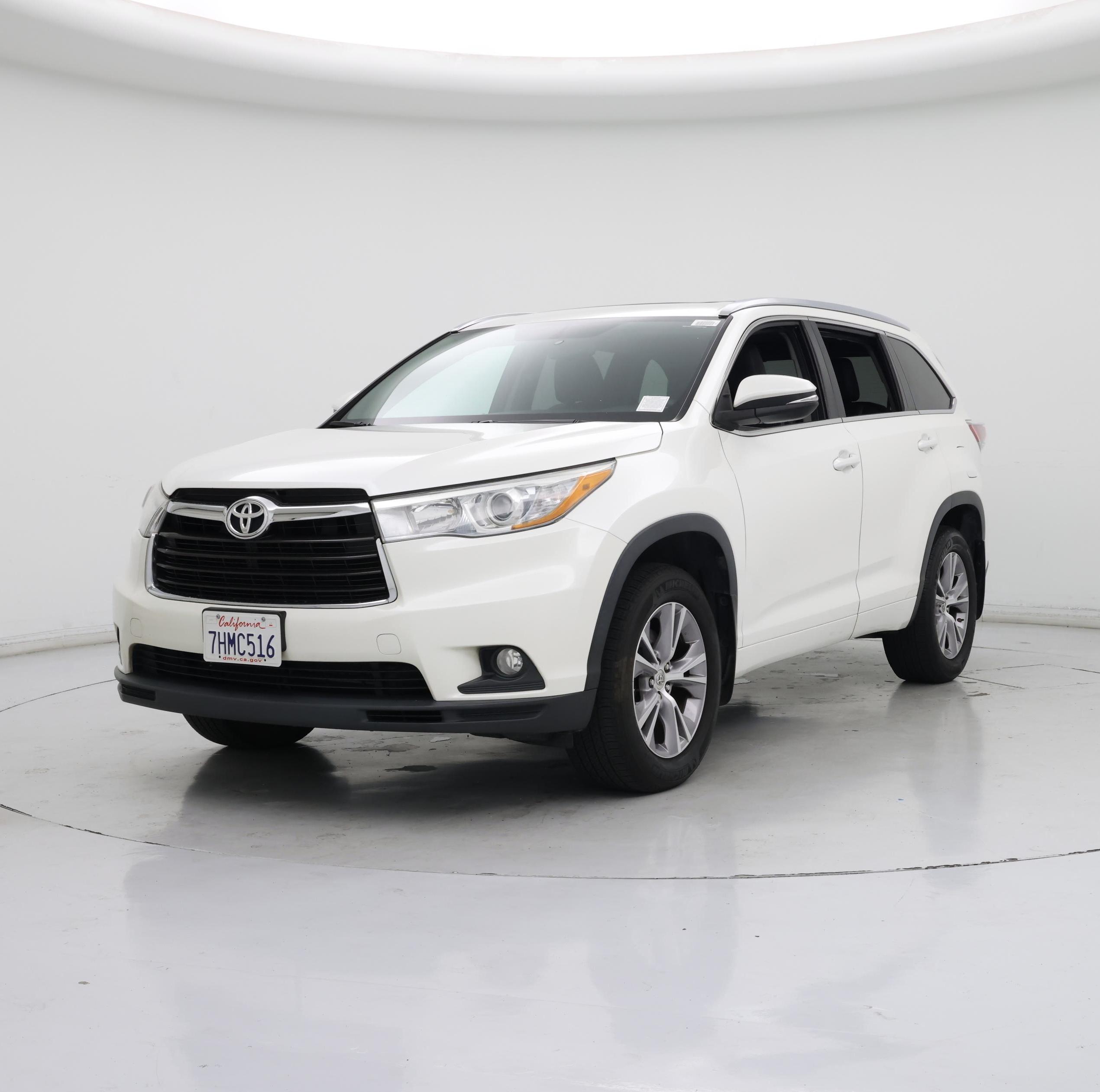 Thumbnail: 2015 Toyota Highlander - 4