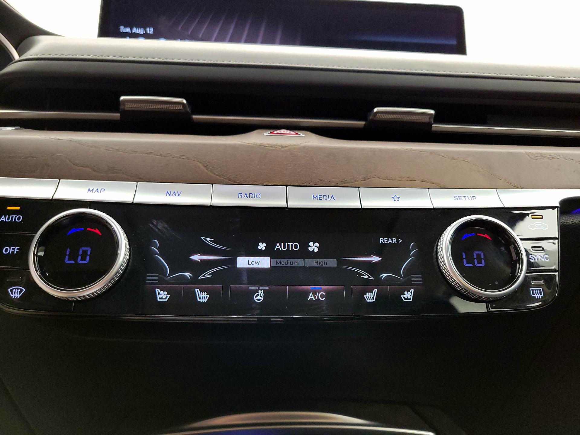 Thumbnail: 2021 Genesis G80 - 17