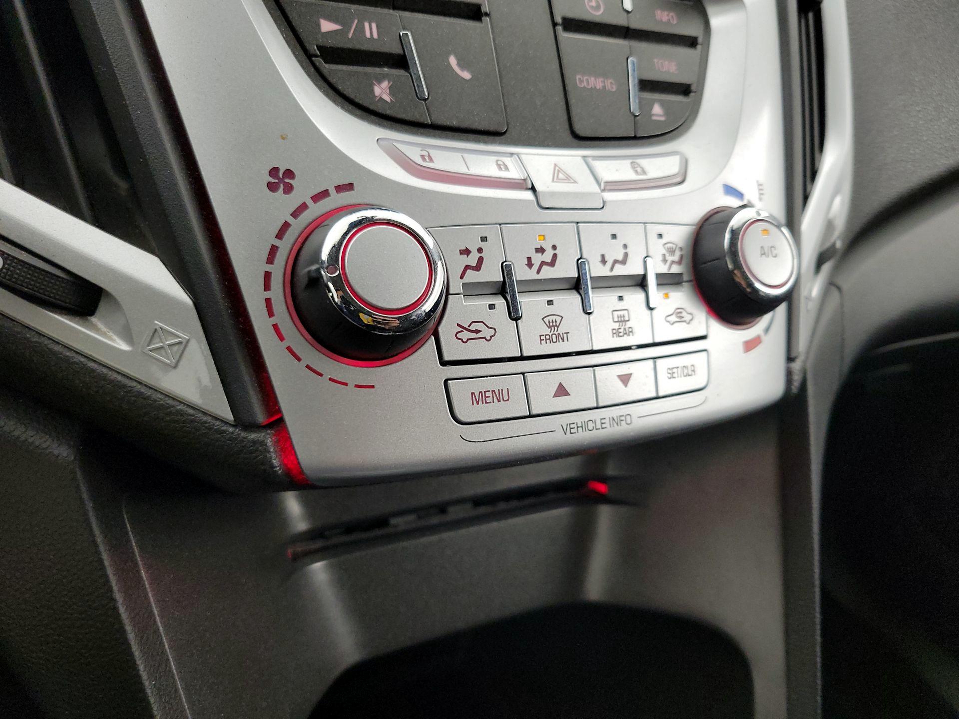 Thumbnail: 2015 GMC Terrain - 15