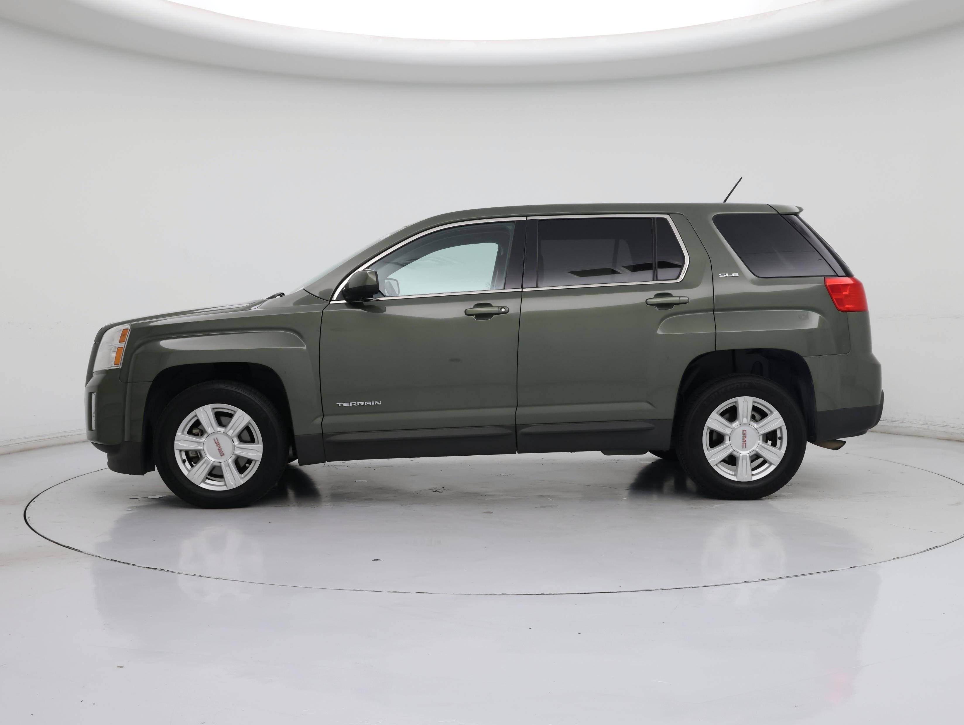 Thumbnail: 2015 GMC Terrain - 3