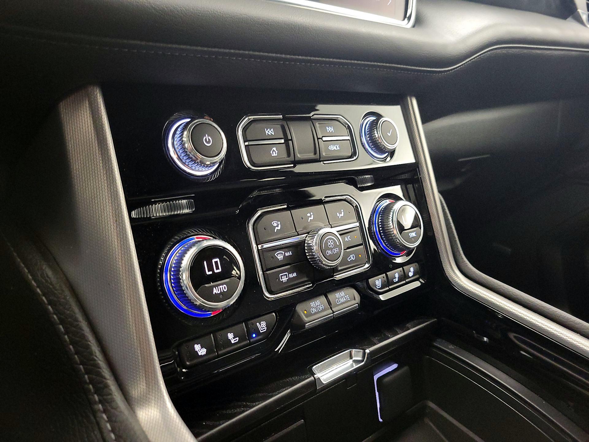 Thumbnail: 2024 GMC Yukon - 16